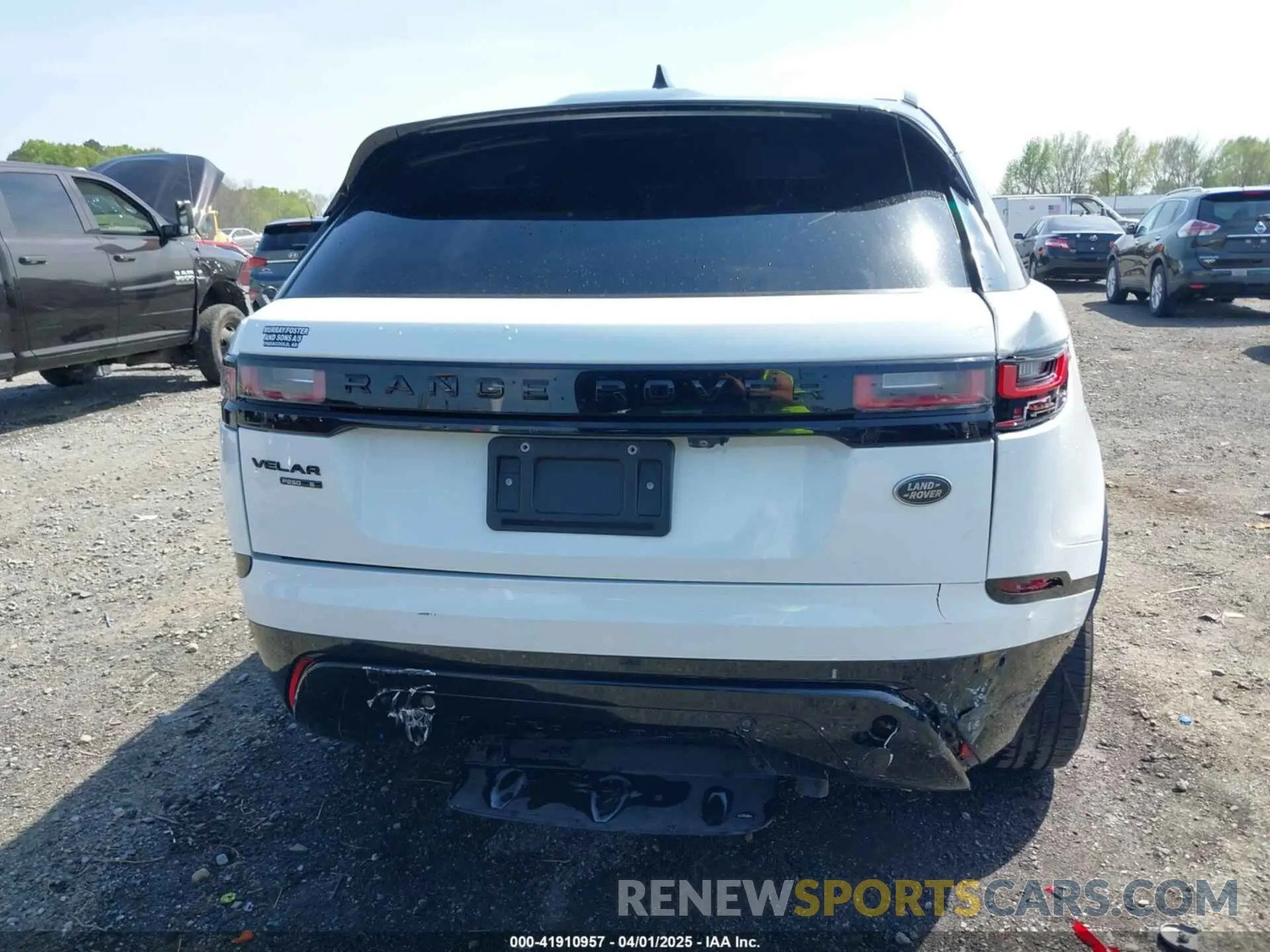 16 Photograph of a damaged car SALYK2EX4LA272072 LAND ROVER RANGE ROVER VELAR 2020
