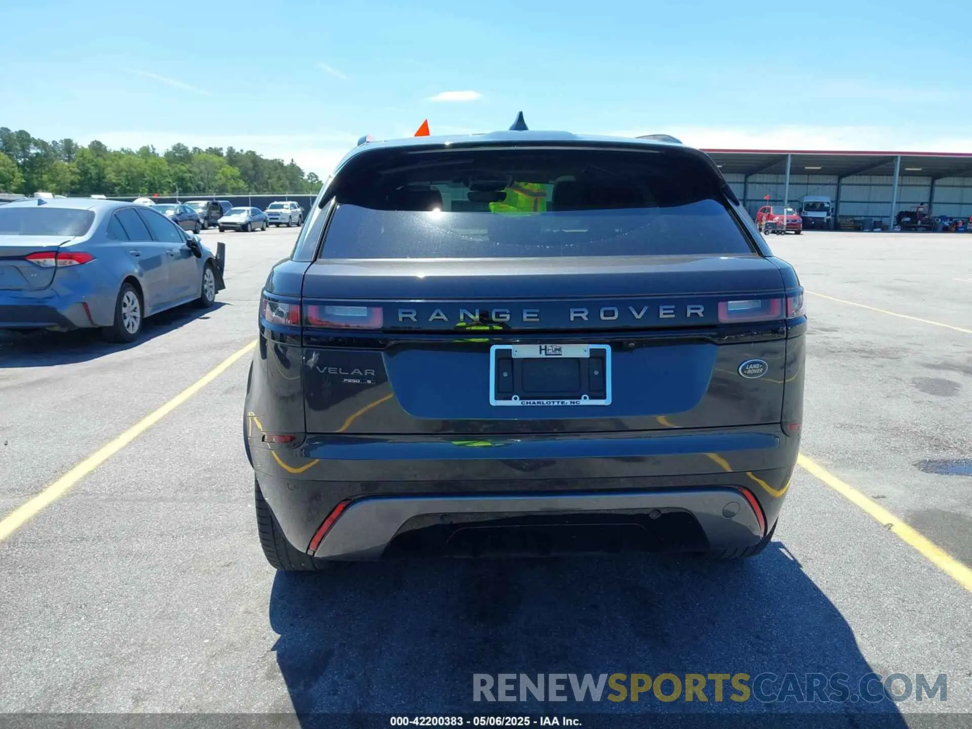17 Photograph of a damaged car SALYK2EX5LA243809 LAND ROVER RANGE ROVER VELAR 2020