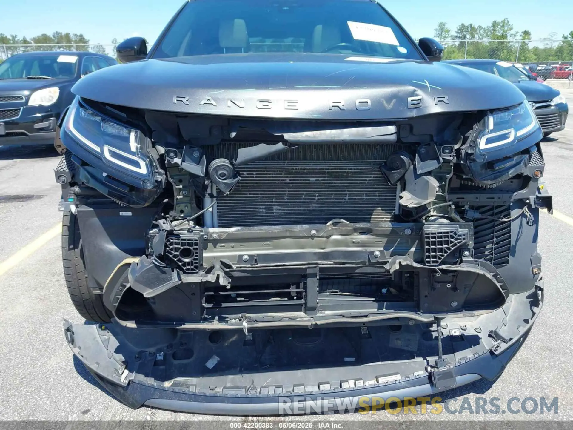 6 Photograph of a damaged car SALYK2EX5LA243809 LAND ROVER RANGE ROVER VELAR 2020