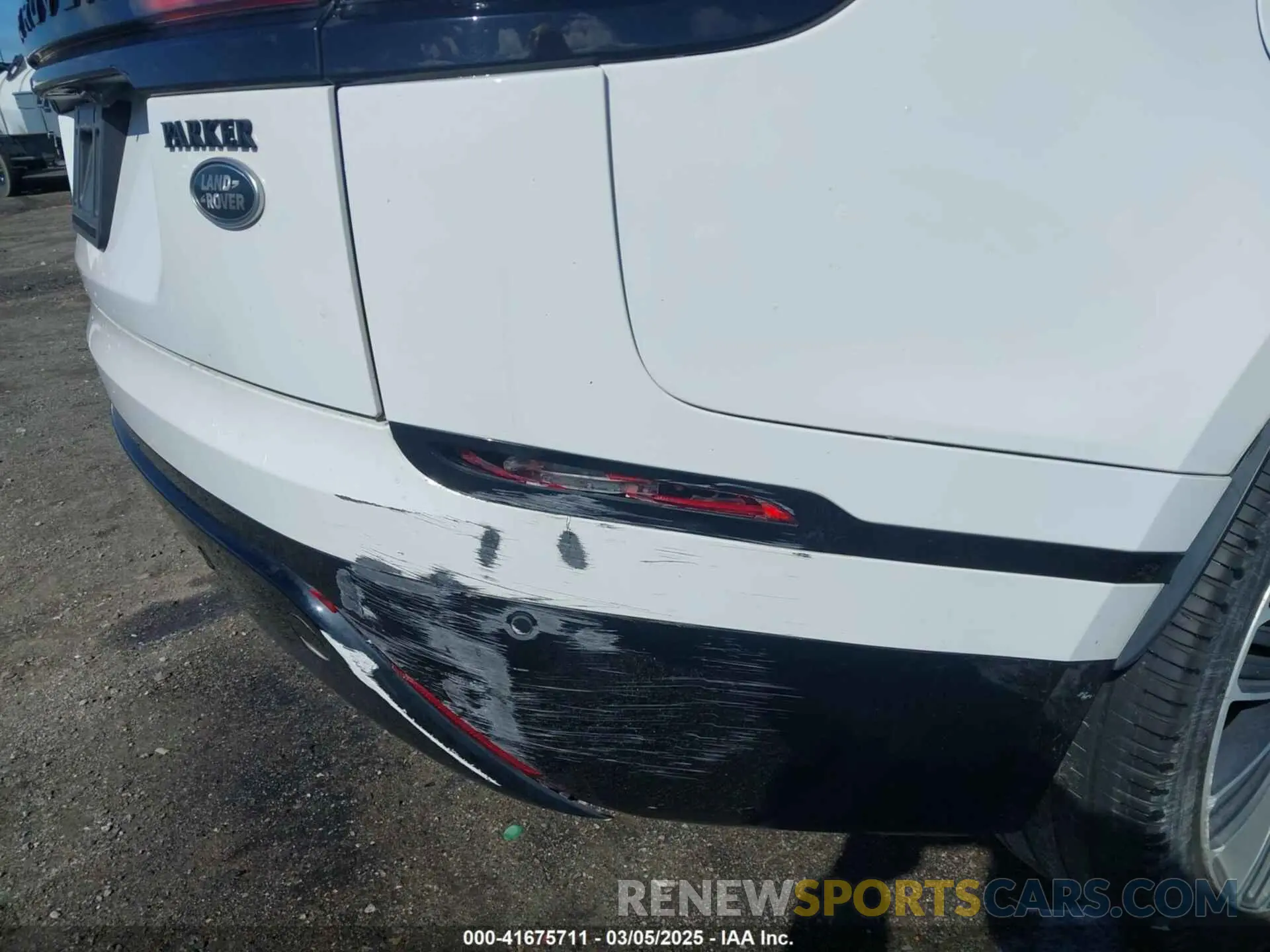 17 Photograph of a damaged car SALYK2EX8LA262225 LAND ROVER RANGE ROVER VELAR 2020