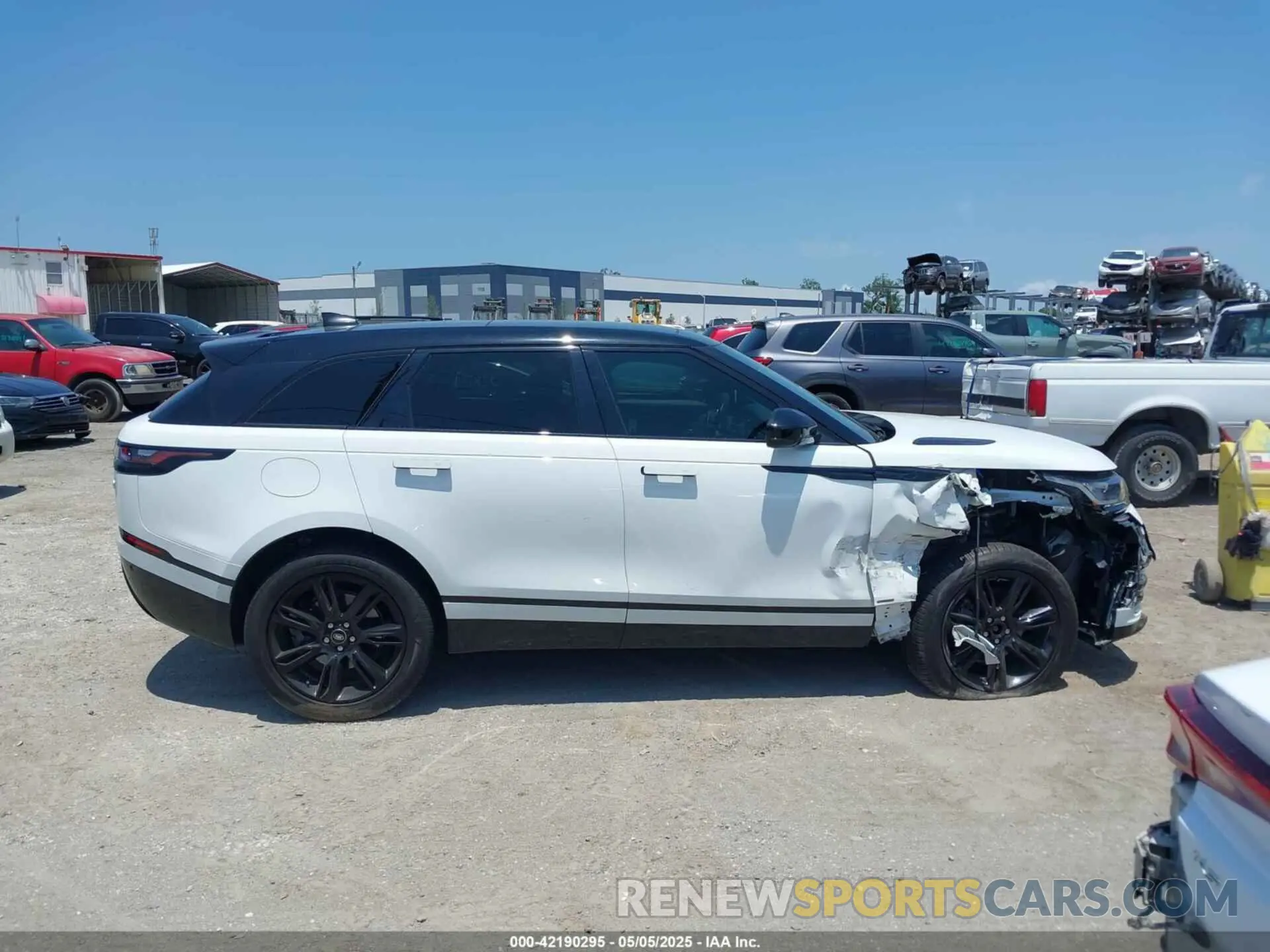 13 Photograph of a damaged car SALYK2EX9LA252092 LAND ROVER RANGE ROVER VELAR 2020
