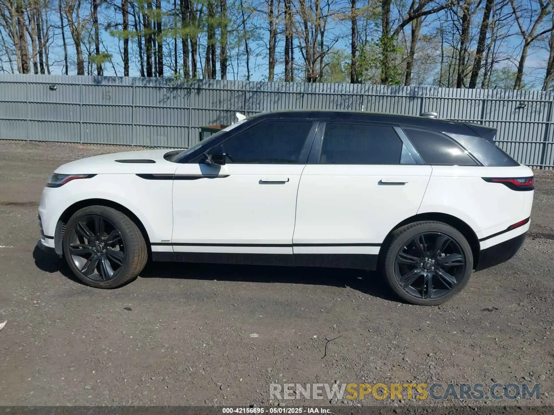 14 Photograph of a damaged car SALYK2EX9LA261388 LAND ROVER RANGE ROVER VELAR 2020