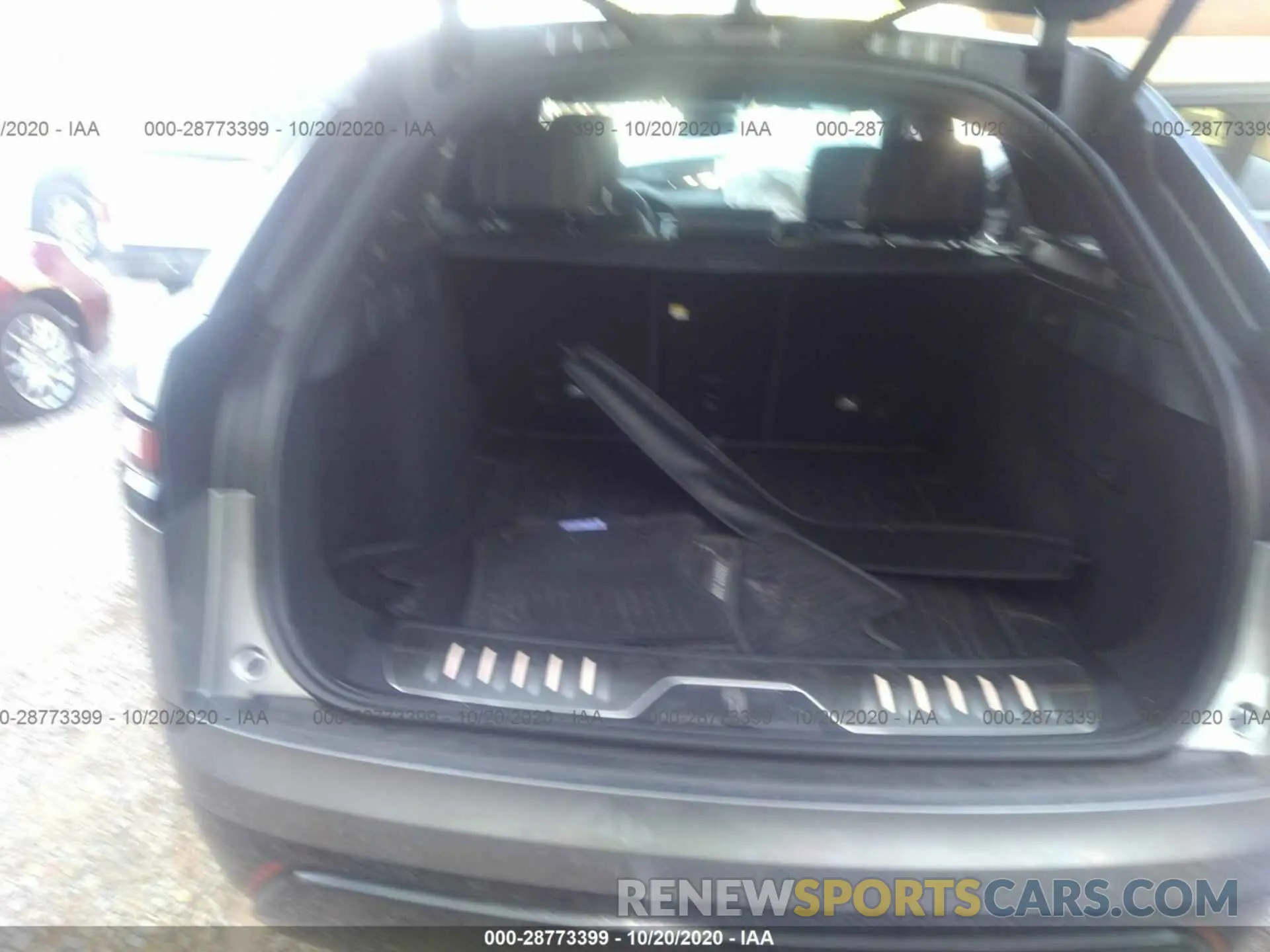8 Photograph of a damaged car SALYK2EXXLA283366 LAND ROVER RANGE ROVER VELAR 2020