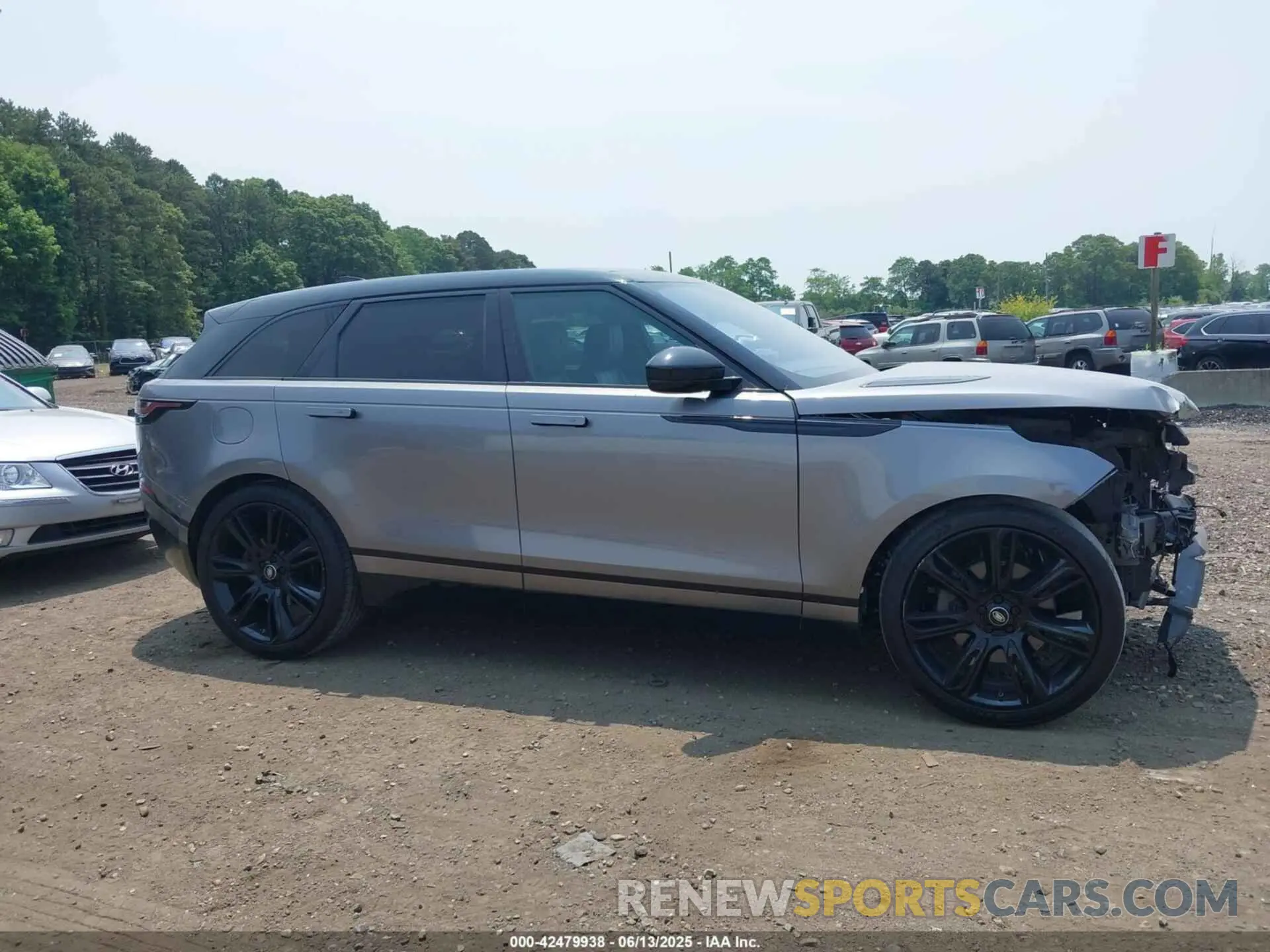 13 Фотография поврежденного автомобиля SALYM2EV8LA274870 LAND ROVER RANGE ROVER VELAR 2020