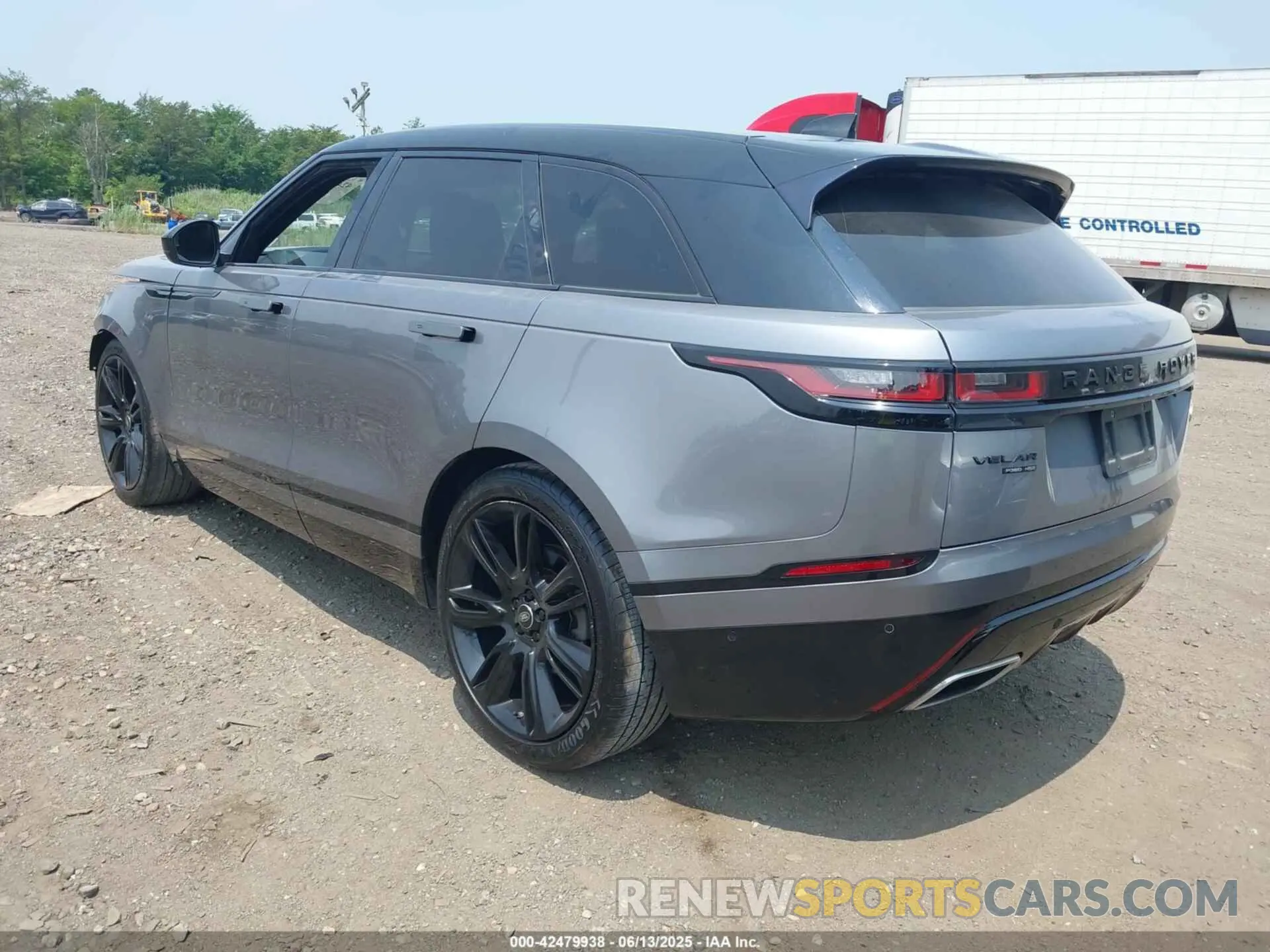 3 Фотография поврежденного автомобиля SALYM2EV8LA274870 LAND ROVER RANGE ROVER VELAR 2020