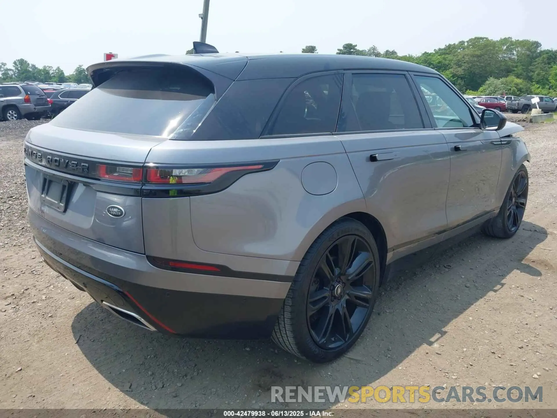 4 Фотография поврежденного автомобиля SALYM2EV8LA274870 LAND ROVER RANGE ROVER VELAR 2020
