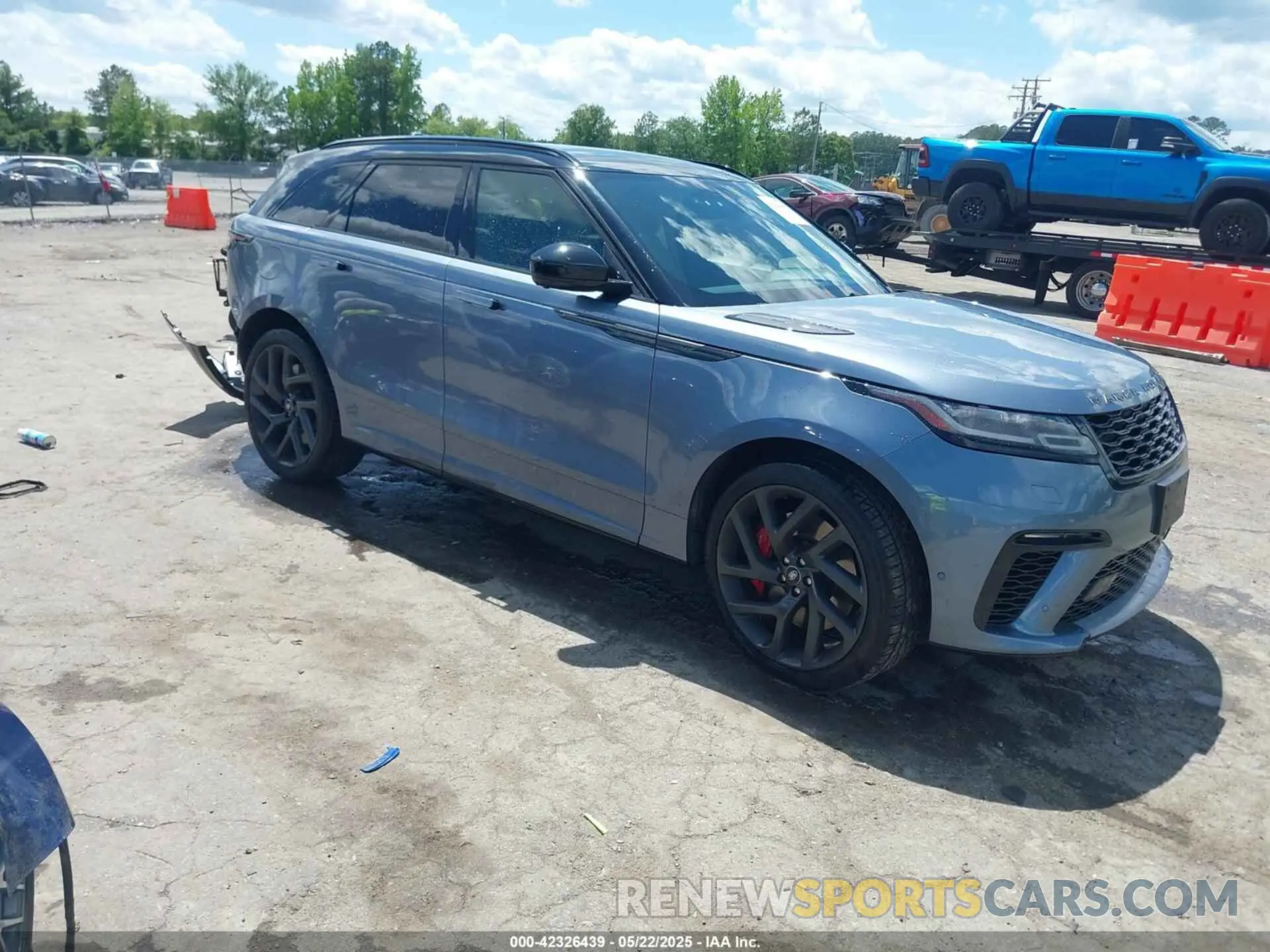 1 Фотография поврежденного автомобиля SALYU2EE1LA258140 LAND ROVER RANGE ROVER VELAR 2020