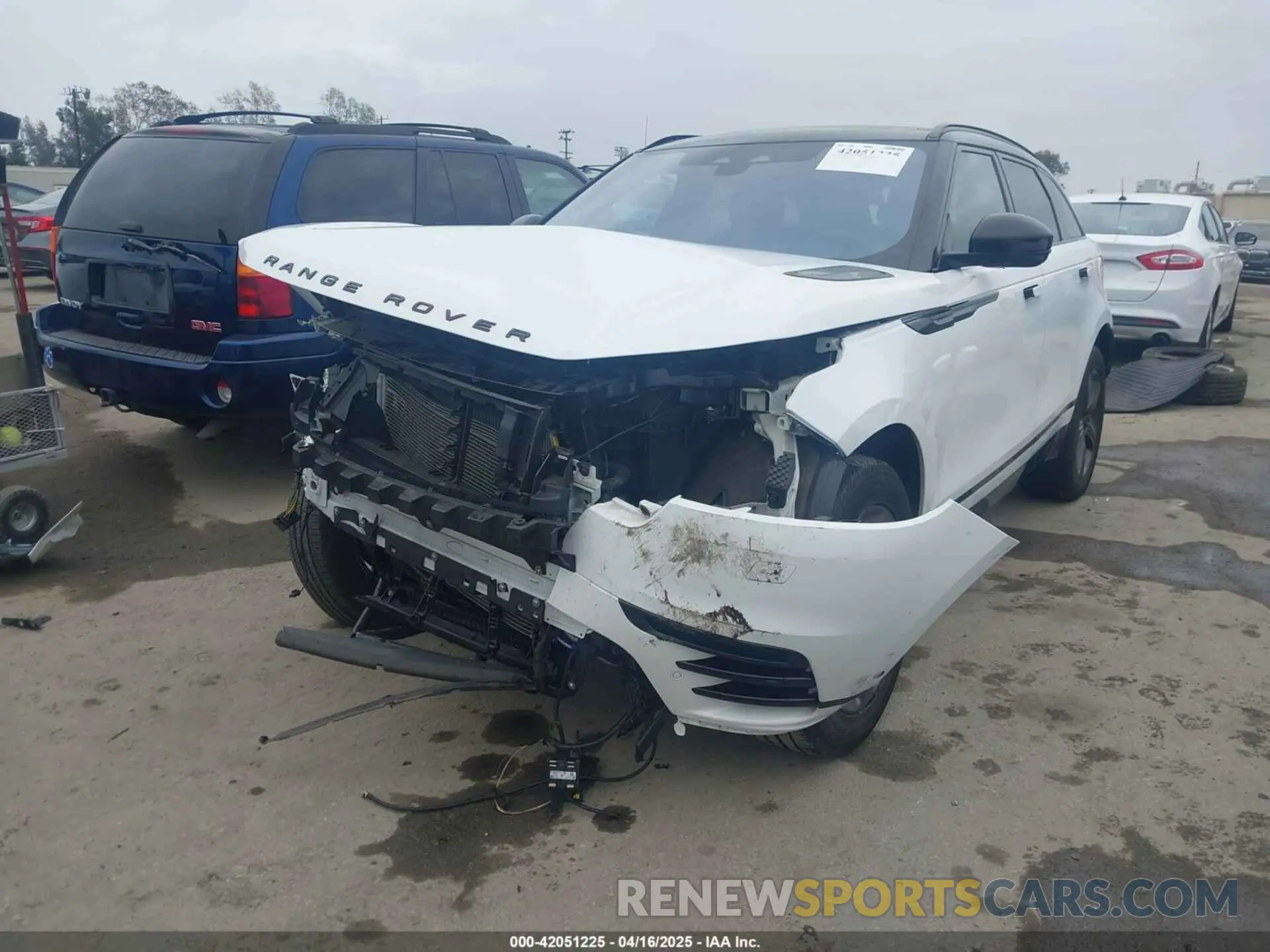 2 Фотография поврежденного автомобиля SALYT2EX0MA313814 LAND ROVER RANGE ROVER VELAR 2021