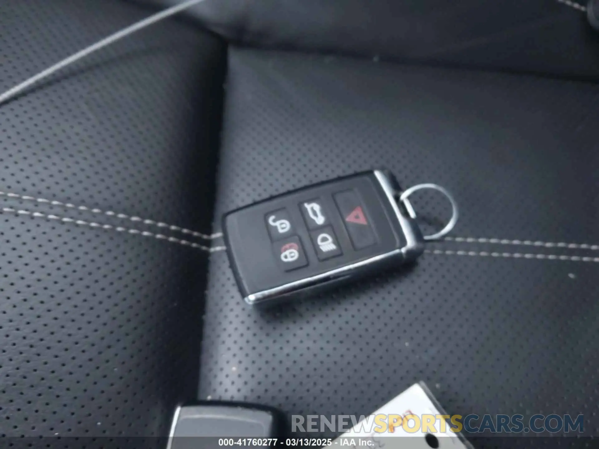 11 Photograph of a damaged car SALYT2EX5MA321200 LAND ROVER RANGE ROVER VELAR 2021