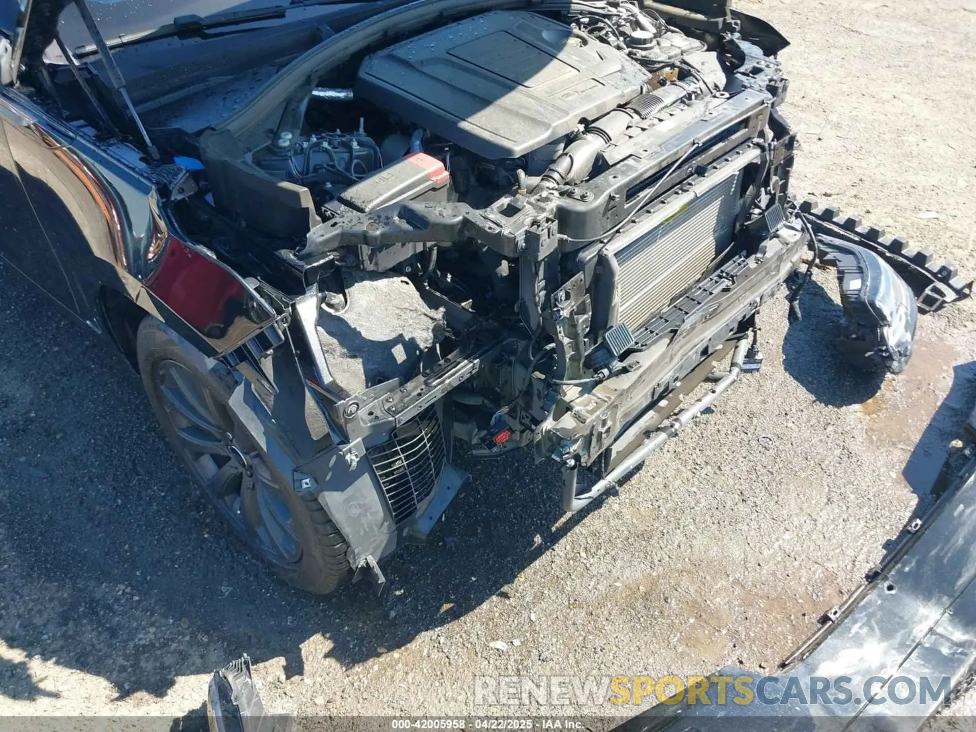 18 Photograph of a damaged car SALYT2EX8MA298026 LAND ROVER RANGE ROVER VELAR 2021