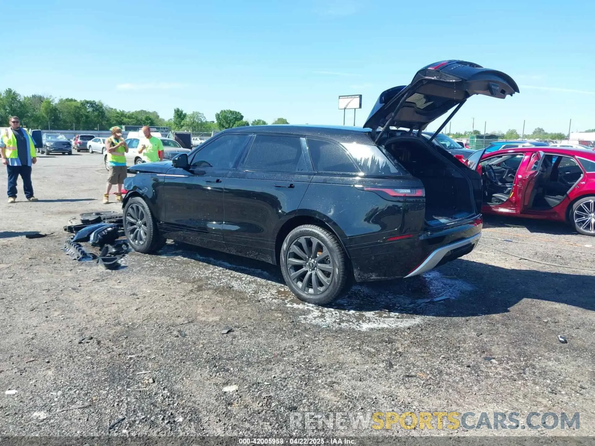 3 Photograph of a damaged car SALYT2EX8MA298026 LAND ROVER RANGE ROVER VELAR 2021