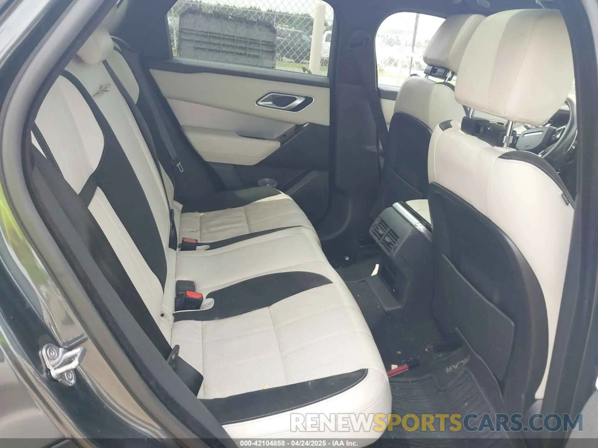 8 Фотография поврежденного автомобиля SALYT2EX8MA323426 LAND ROVER RANGE ROVER VELAR 2021