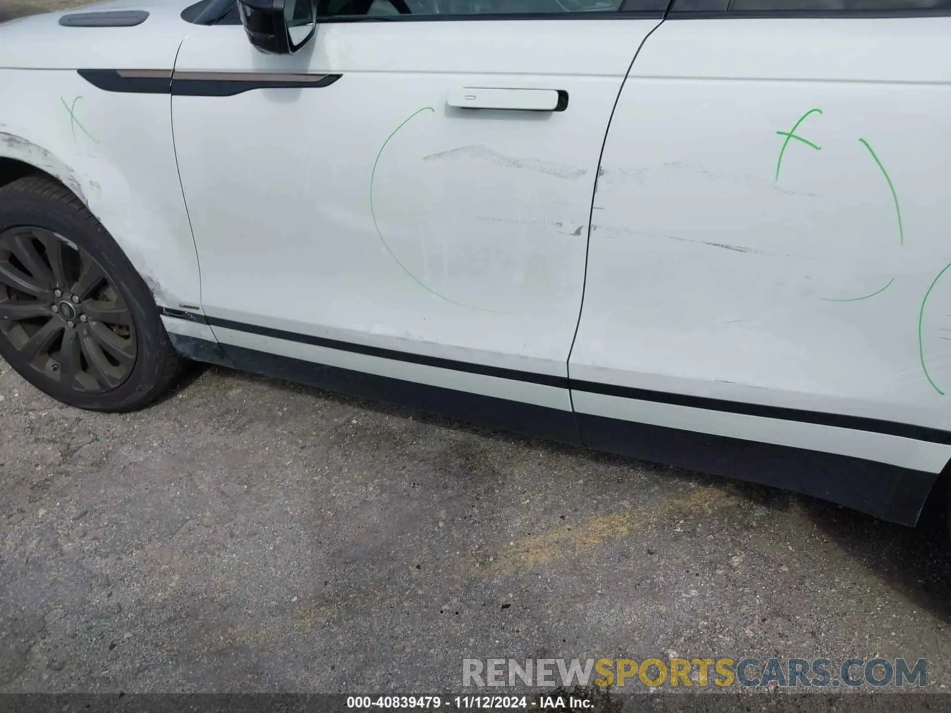 14 Photograph of a damaged car SALYT2EXXMA308295 LAND ROVER RANGE ROVER VELAR 2021