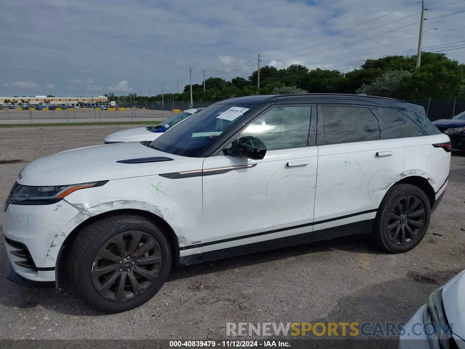 6 Photograph of a damaged car SALYT2EXXMA308295 LAND ROVER RANGE ROVER VELAR 2021
