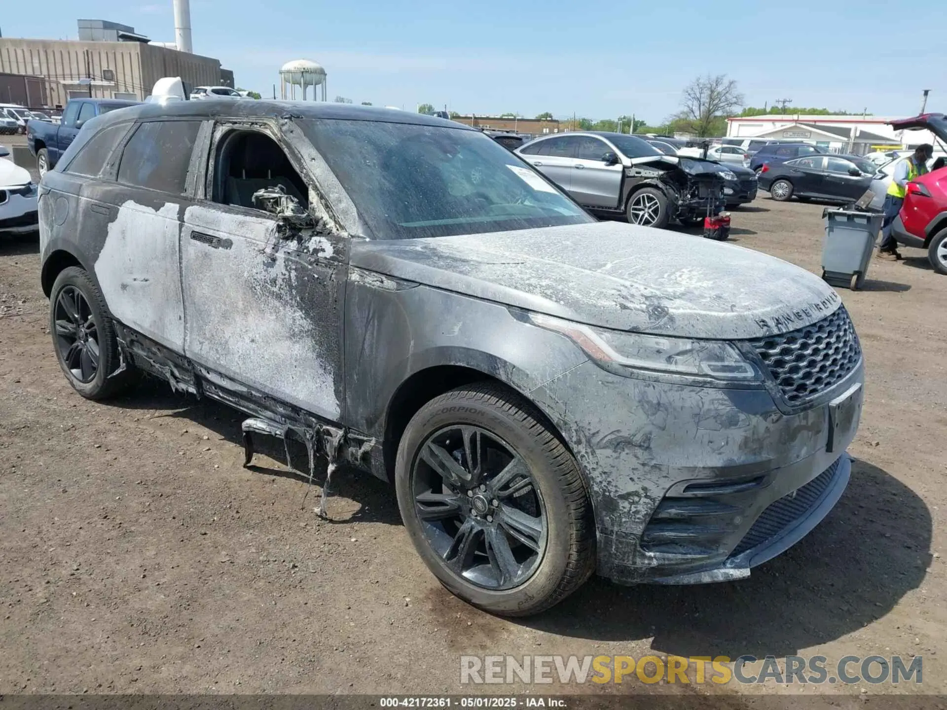 1 Фотография поврежденного автомобиля SALYT2EX0NA334650 LAND ROVER RANGE ROVER VELAR 2022