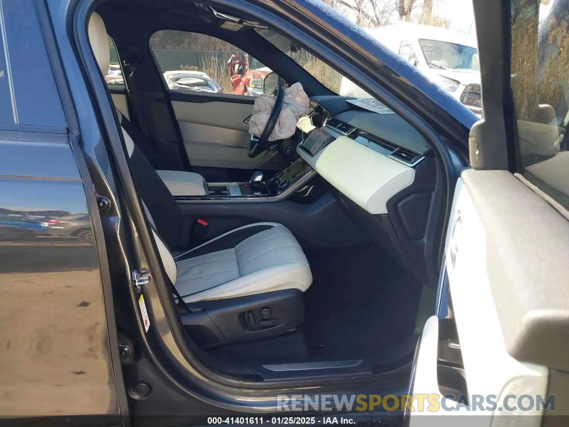 5 Photograph of a damaged car SALYT2EX7NA331292 LAND ROVER RANGE ROVER VELAR 2022