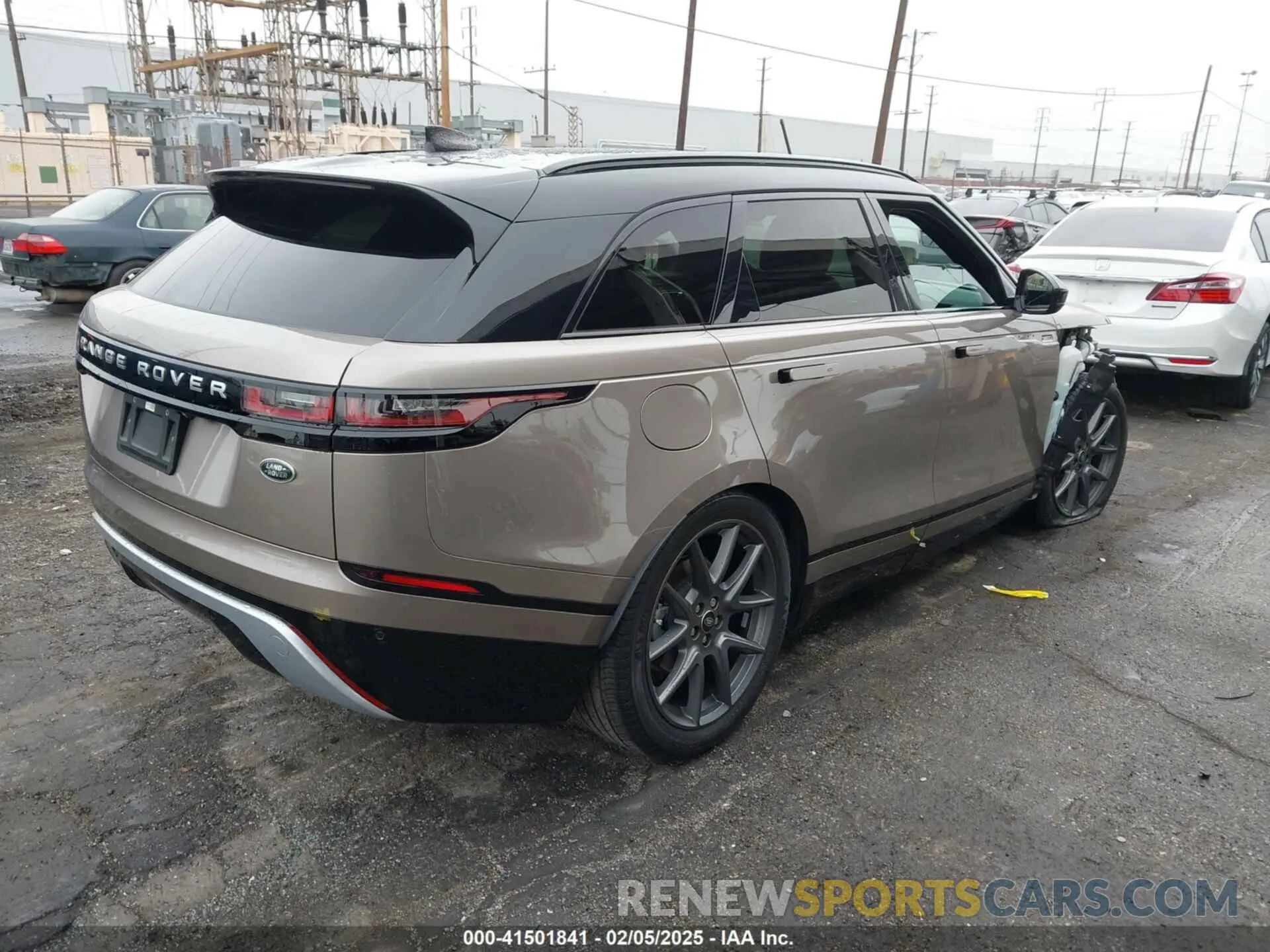 4 Photograph of a damaged car SALYJ2EX1PA363583 LAND ROVER RANGE ROVER VELAR 2023