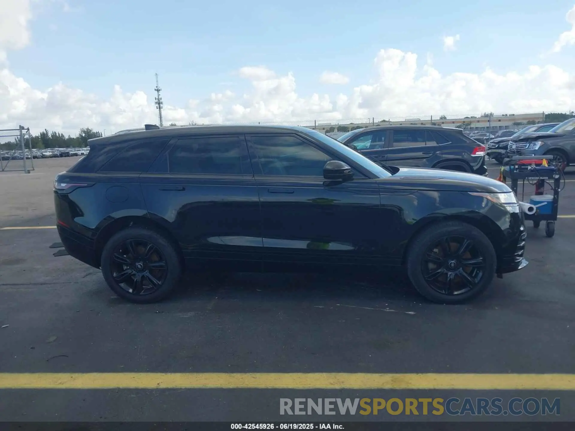 13 Фотография поврежденного автомобиля SALYT2EU6PA360002 LAND ROVER RANGE ROVER VELAR 2023