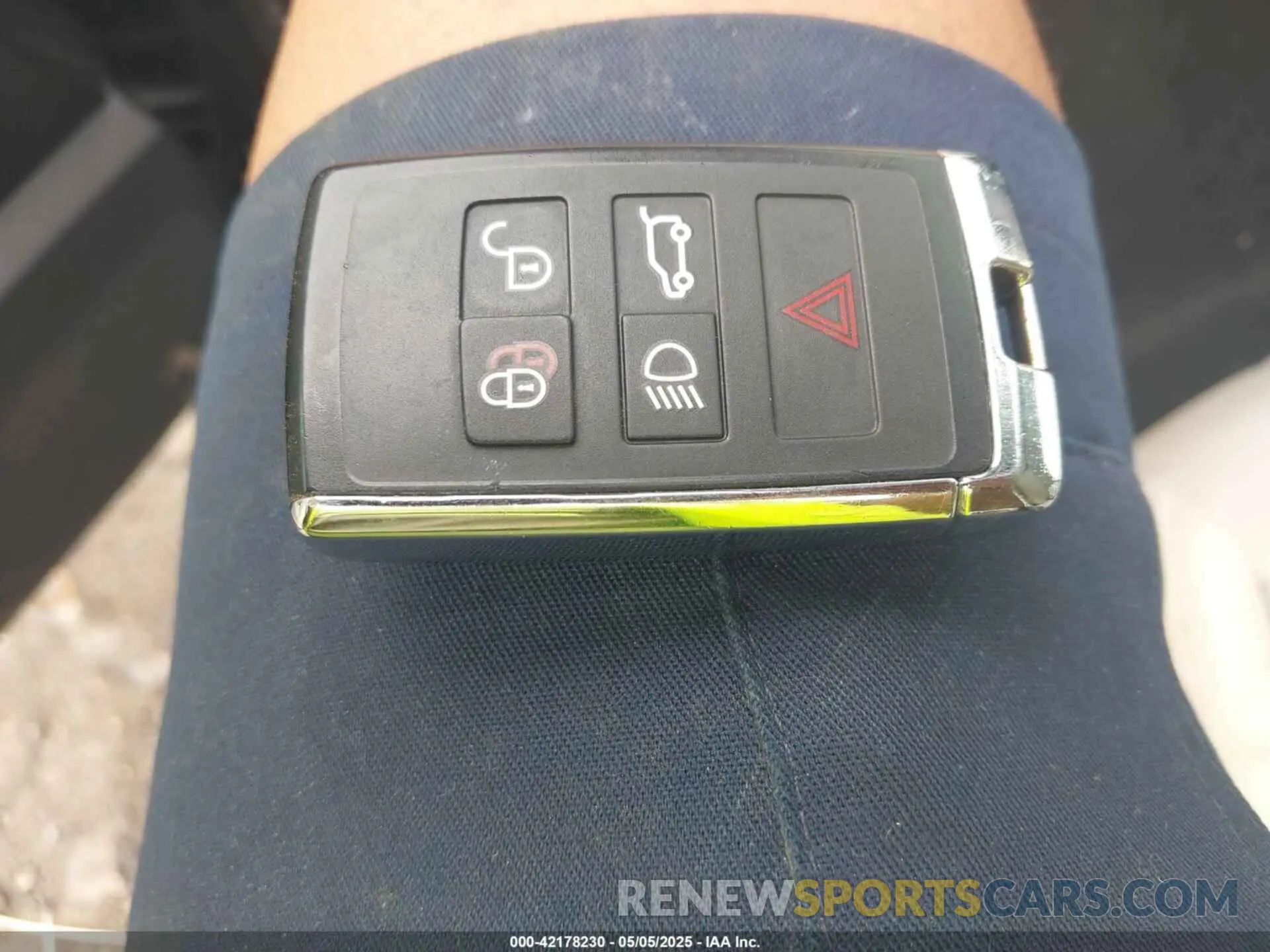 11 Фотография поврежденного автомобиля SALYT2EU8PA353164 LAND ROVER RANGE ROVER VELAR 2023