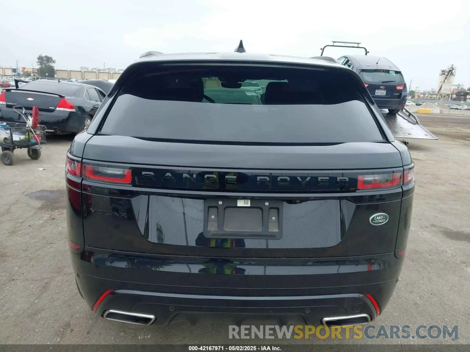 16 Photograph of a damaged car SALYT2EU9PA359099 LAND ROVER RANGE ROVER VELAR 2023