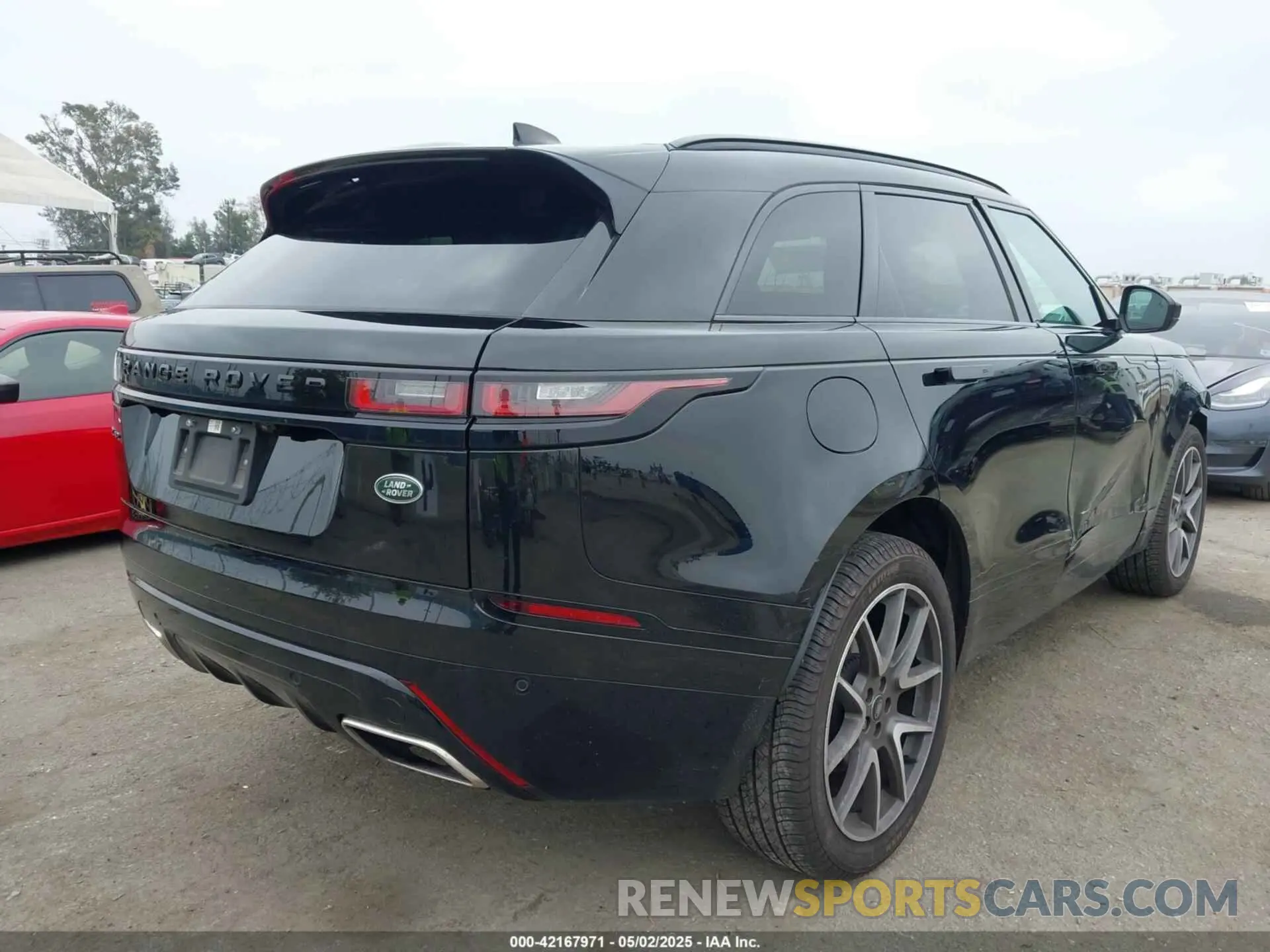 4 Photograph of a damaged car SALYT2EU9PA359099 LAND ROVER RANGE ROVER VELAR 2023