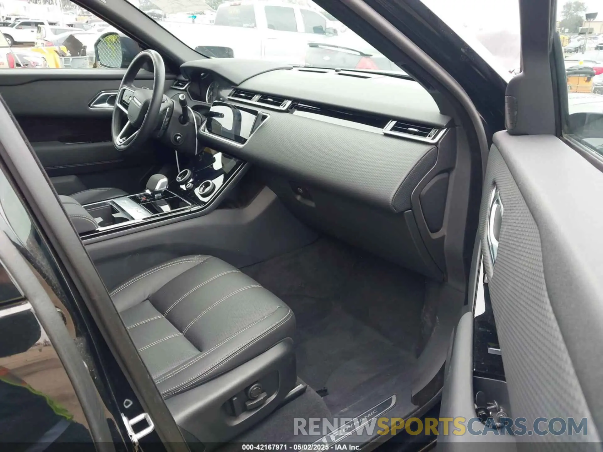 5 Photograph of a damaged car SALYT2EU9PA359099 LAND ROVER RANGE ROVER VELAR 2023