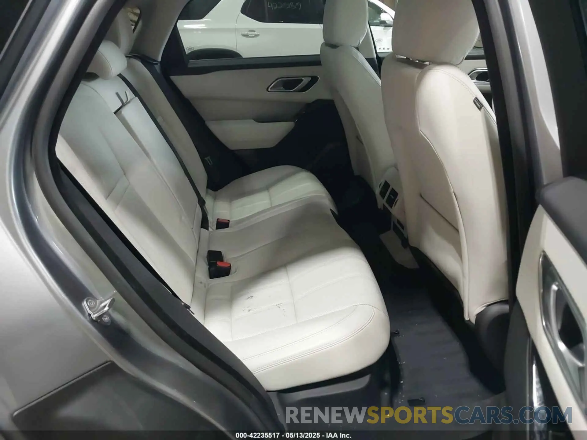 8 Photograph of a damaged car SALYT2EX1PA350889 LAND ROVER RANGE ROVER VELAR 2023