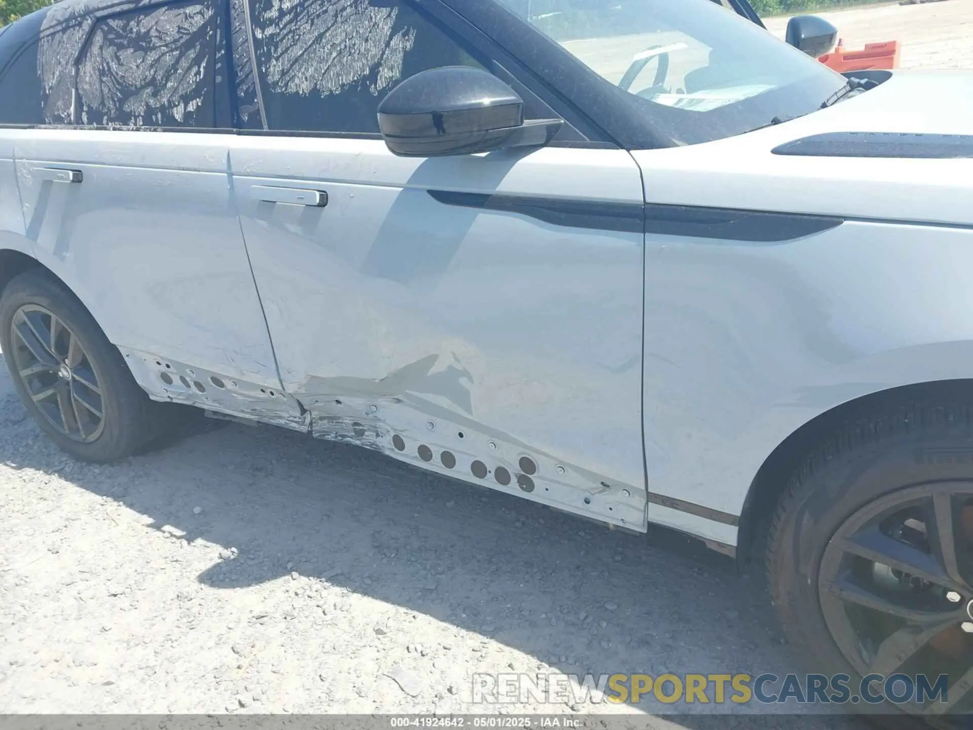 6 Фотография поврежденного автомобиля SALYL2EX3RA379944 LAND ROVER RANGE ROVER VELAR 2024