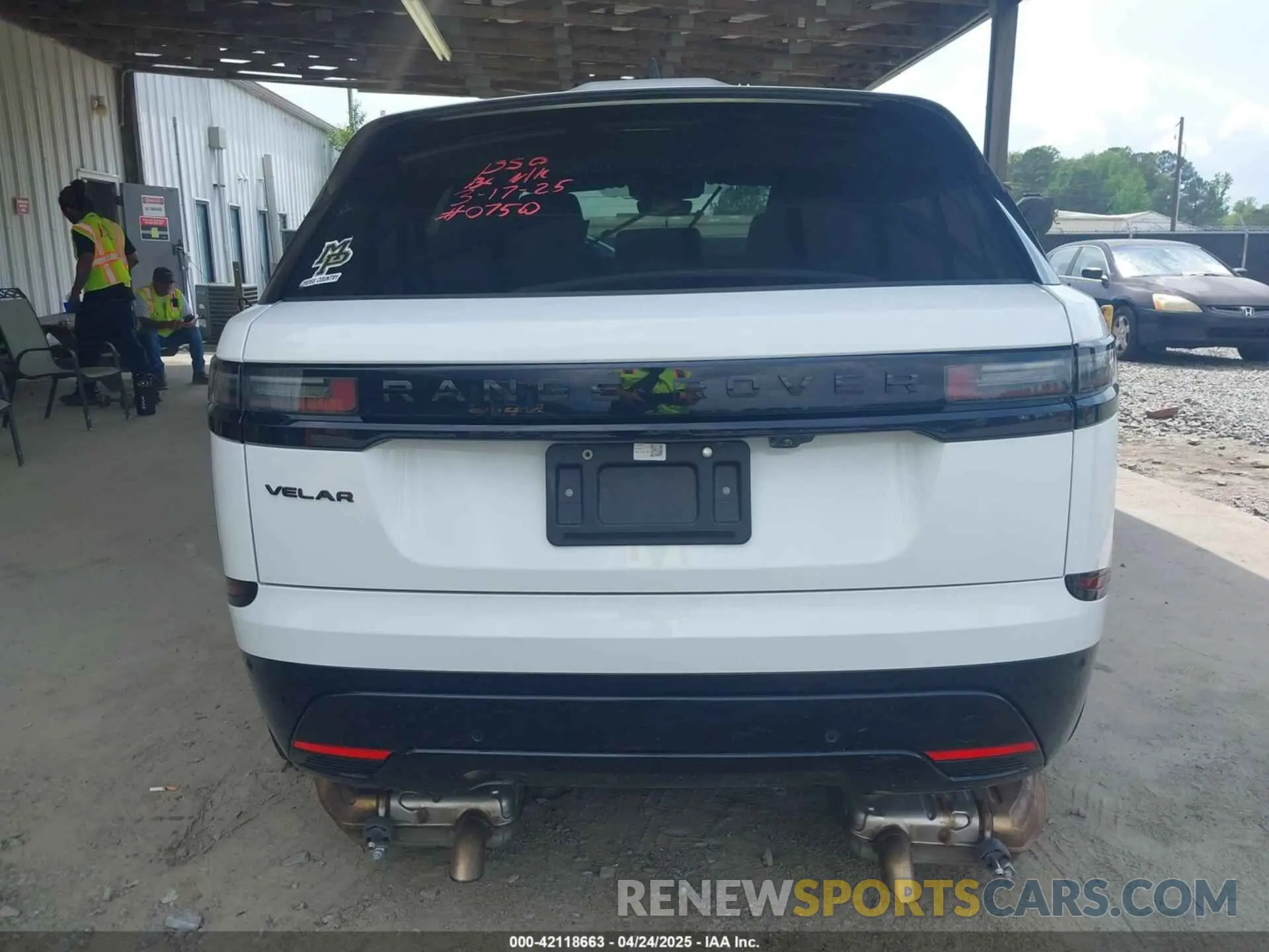 15 Фотография поврежденного автомобиля SALYL2EX2SA810750 LAND ROVER RANGE ROVER VELAR 2025
