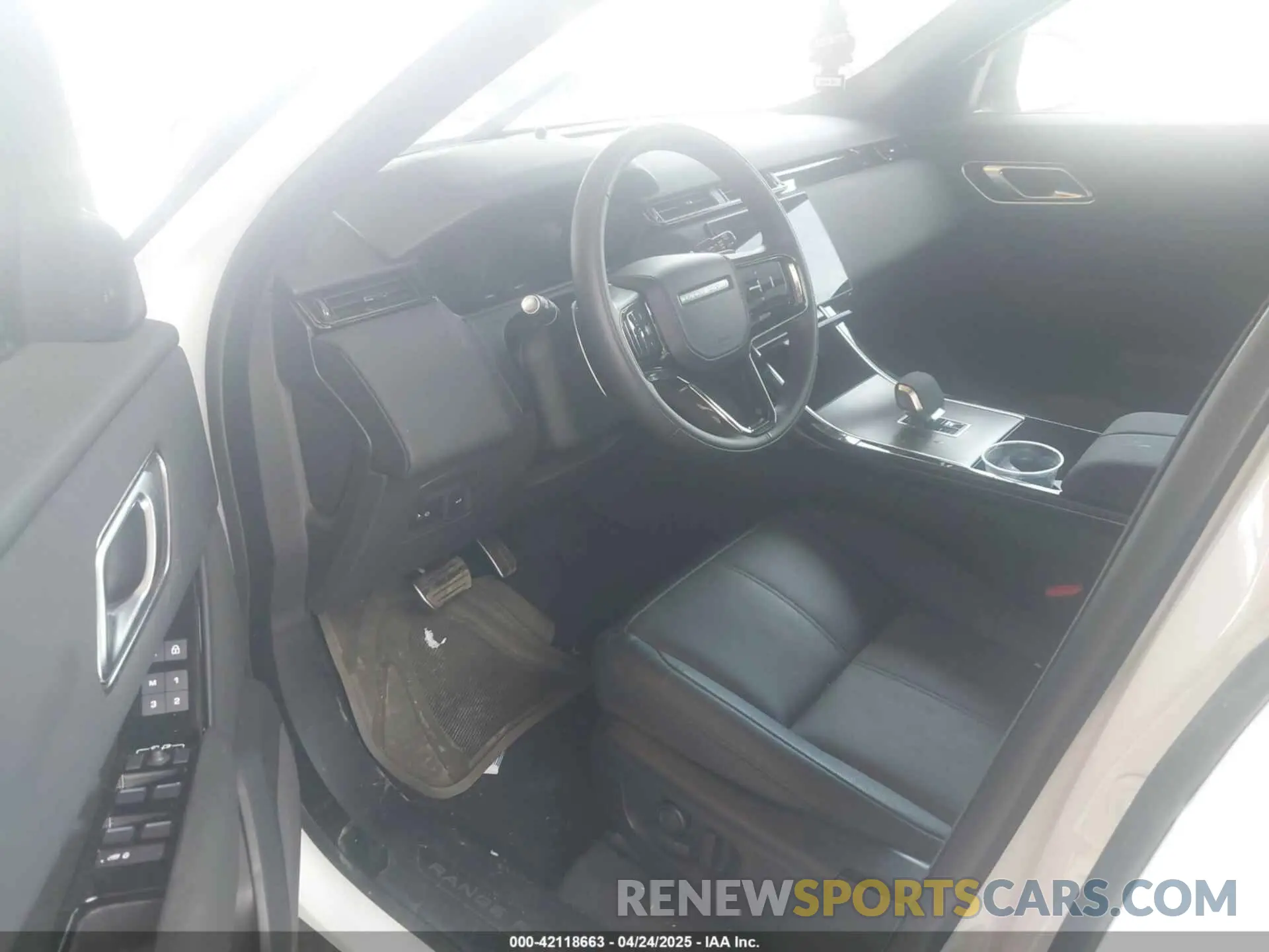 5 Фотография поврежденного автомобиля SALYL2EX2SA810750 LAND ROVER RANGE ROVER VELAR 2025