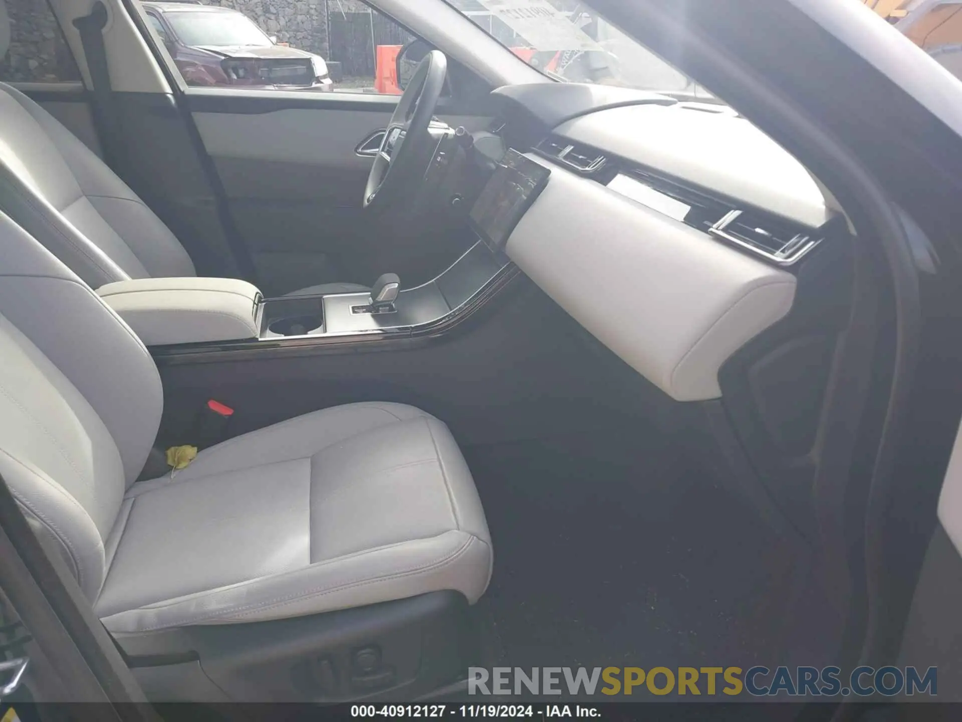 5 Фотография поврежденного автомобиля SALYL2EX9SA397676 LAND ROVER RANGE ROVER VELAR 2025
