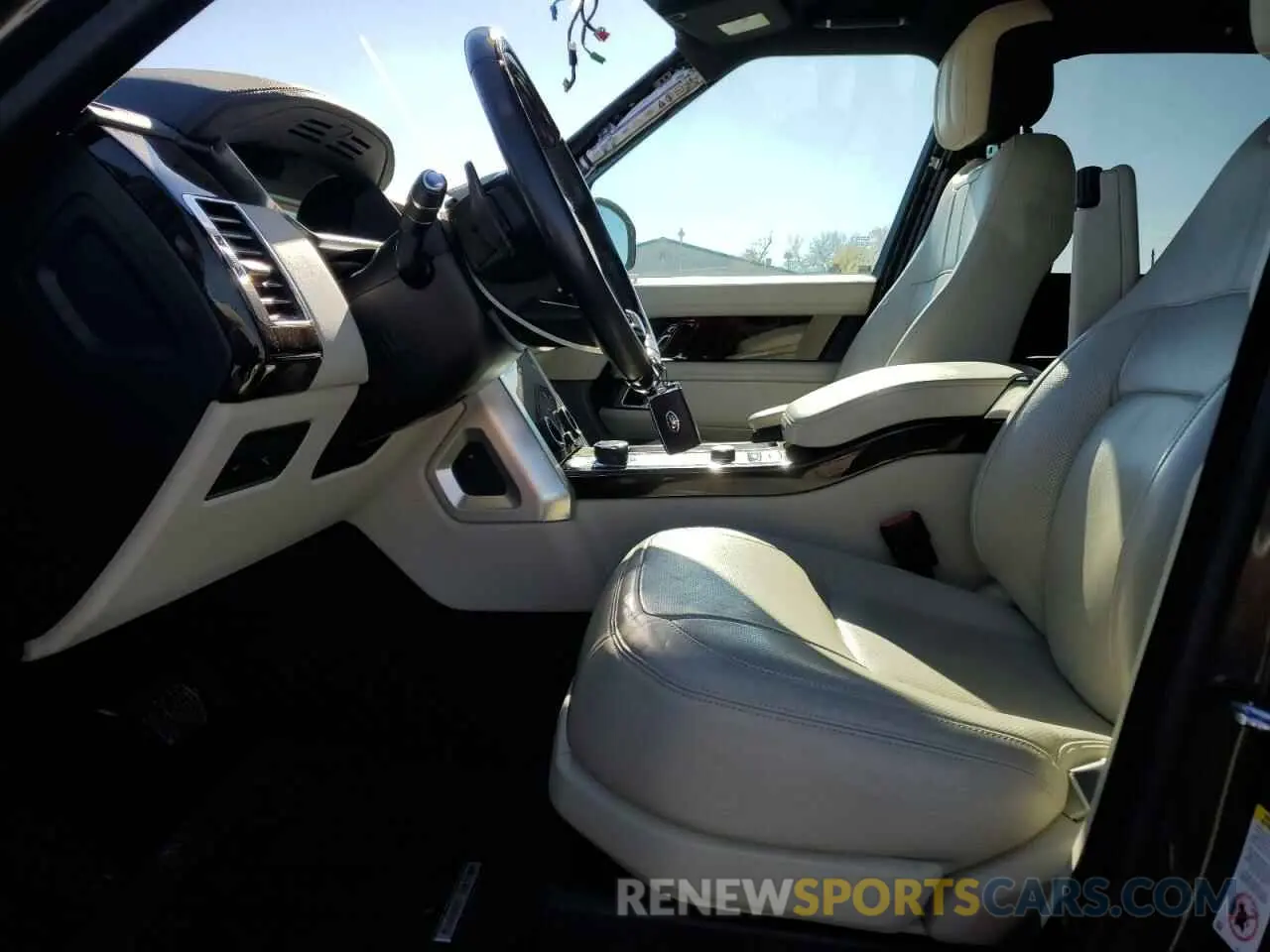 7 Photograph of a damaged car SALGS2RE2KA531175 LAND ROVER RANGEROVER 2019