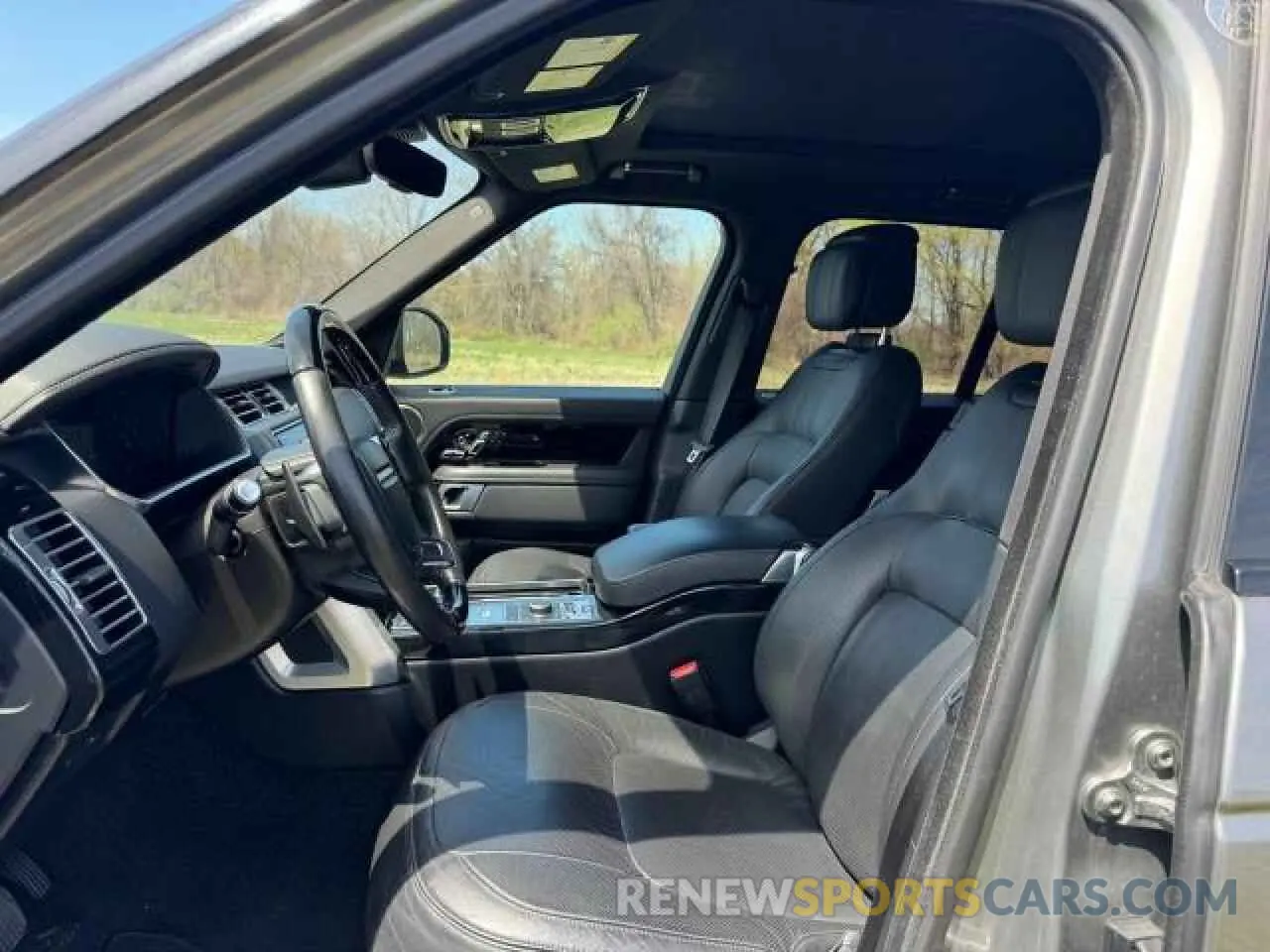 8 Photograph of a damaged car SALGS2RE4KA545966 LAND ROVER RANGEROVER 2019
