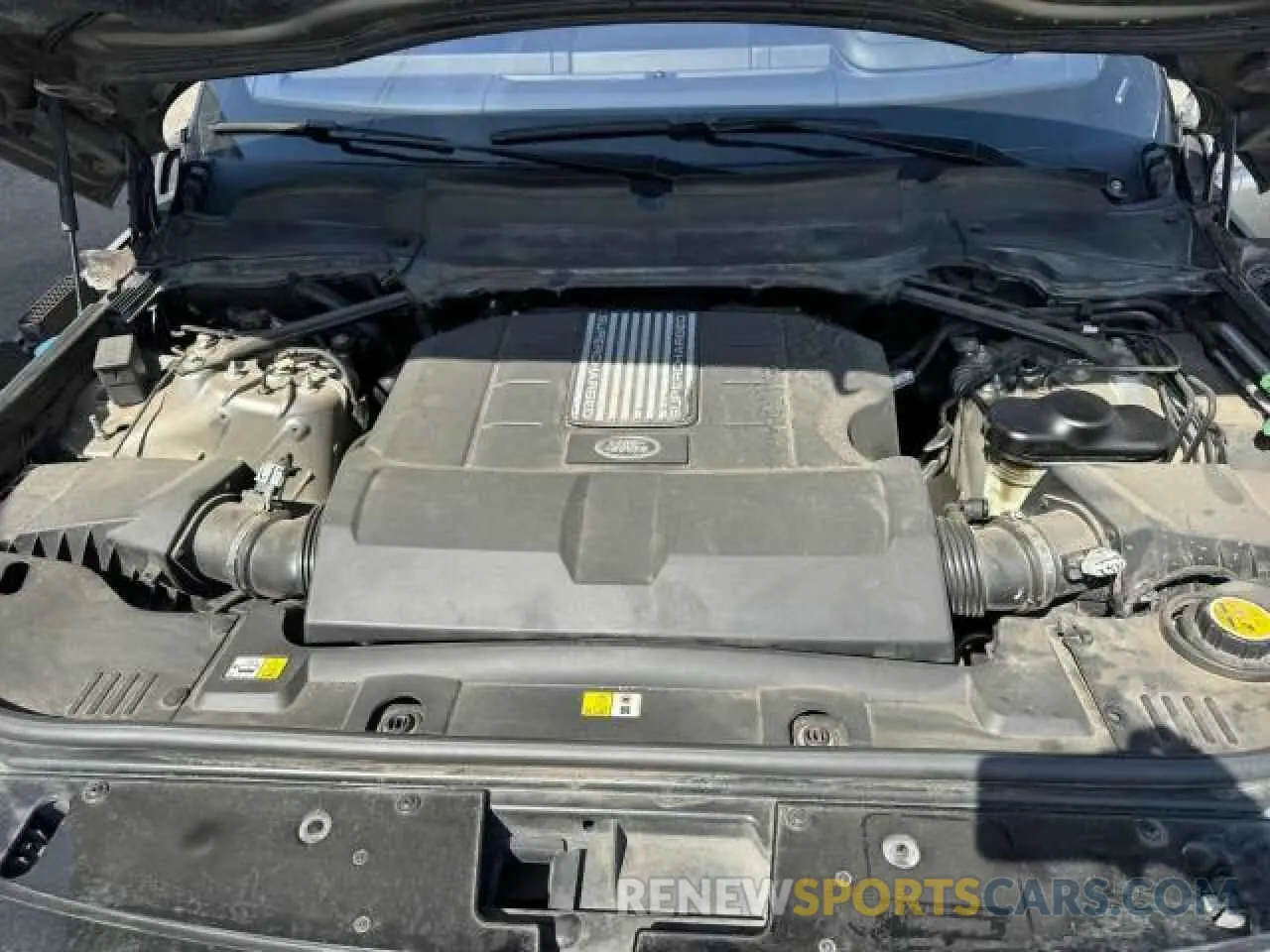9 Photograph of a damaged car SALGS2RE4KA545966 LAND ROVER RANGEROVER 2019