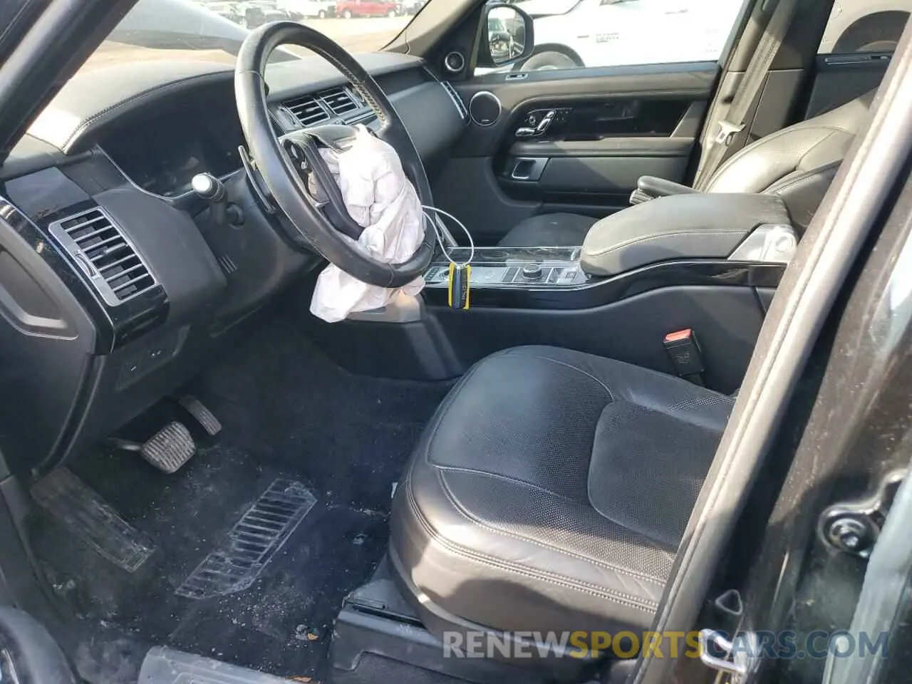 7 Photograph of a damaged car SALGS2RE7KA536047 LAND ROVER RANGEROVER 2019