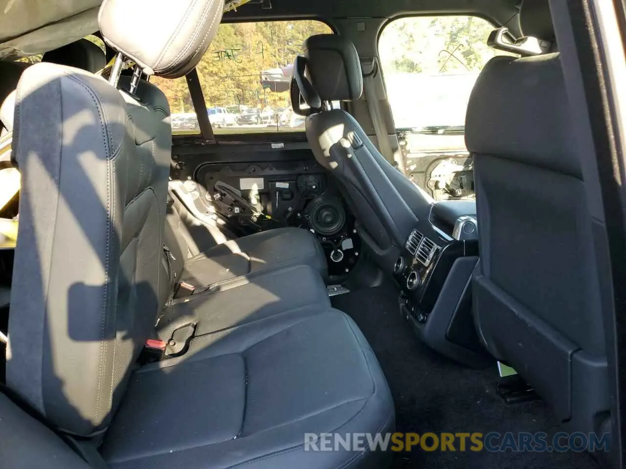 6 Photograph of a damaged car SALGS2RE8KA543329 LAND ROVER RANGEROVER 2019