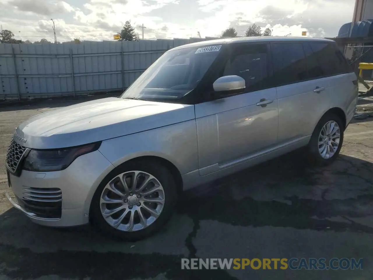 1 Photograph of a damaged car SALGS2REXKA551027 LAND ROVER RANGEROVER 2019