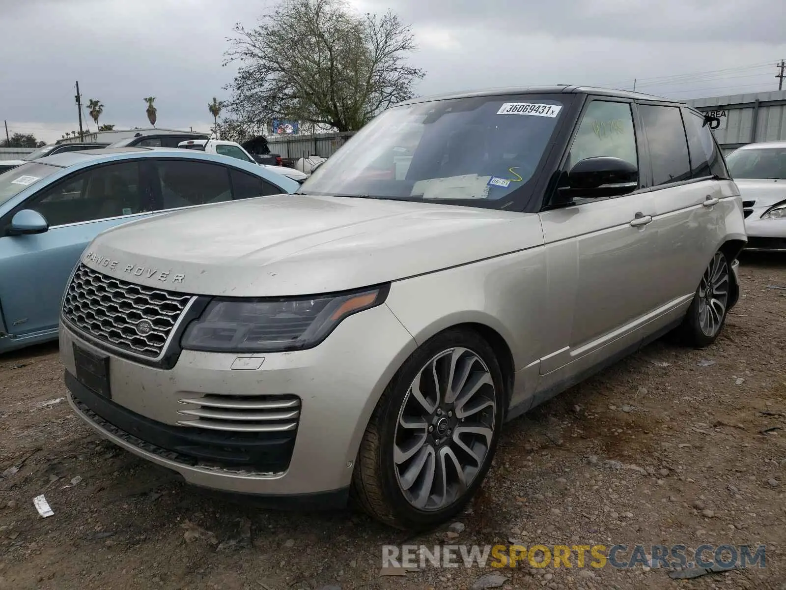 2 Photograph of a damaged car SALGS2SV0KA548986 LAND ROVER RANGEROVER 2019