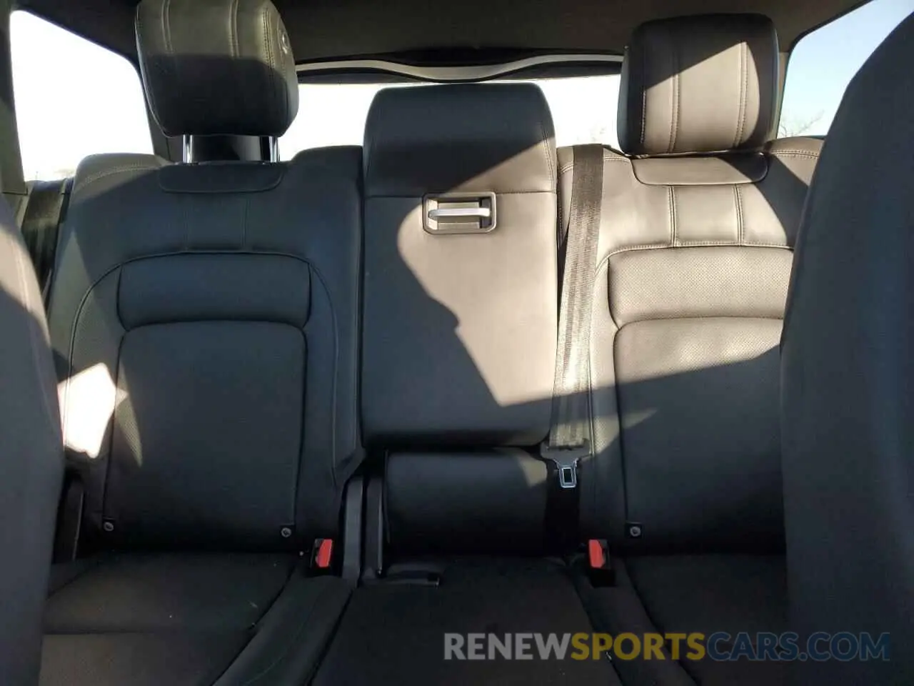 10 Photograph of a damaged car SALGS2SV2KA564400 LAND ROVER RANGEROVER 2019