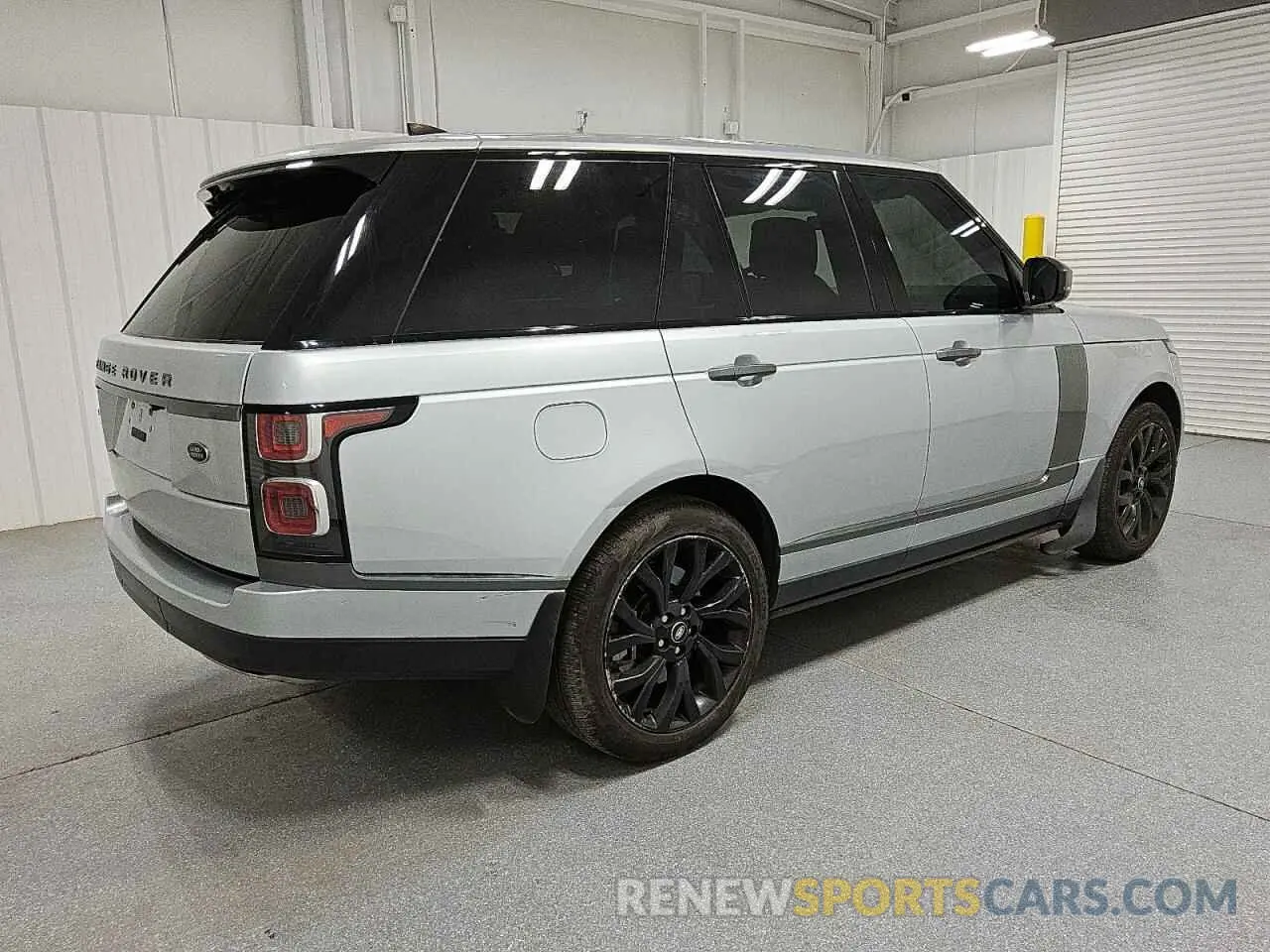 3 Photograph of a damaged car SALGS2SV4KA553852 LAND ROVER RANGEROVER 2019