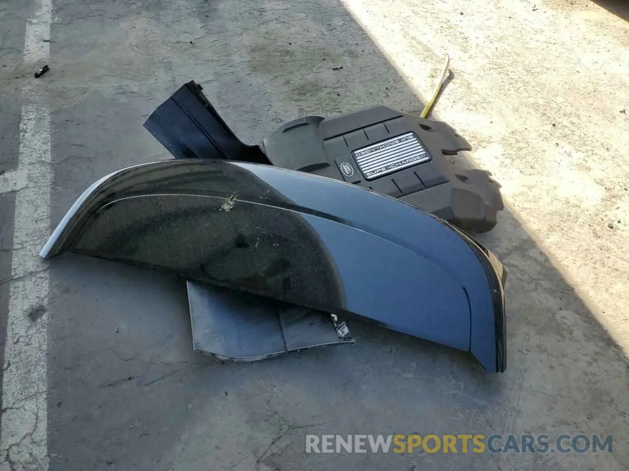 12 Photograph of a damaged car SALGS2SV7KA543459 LAND ROVER RANGEROVER 2019