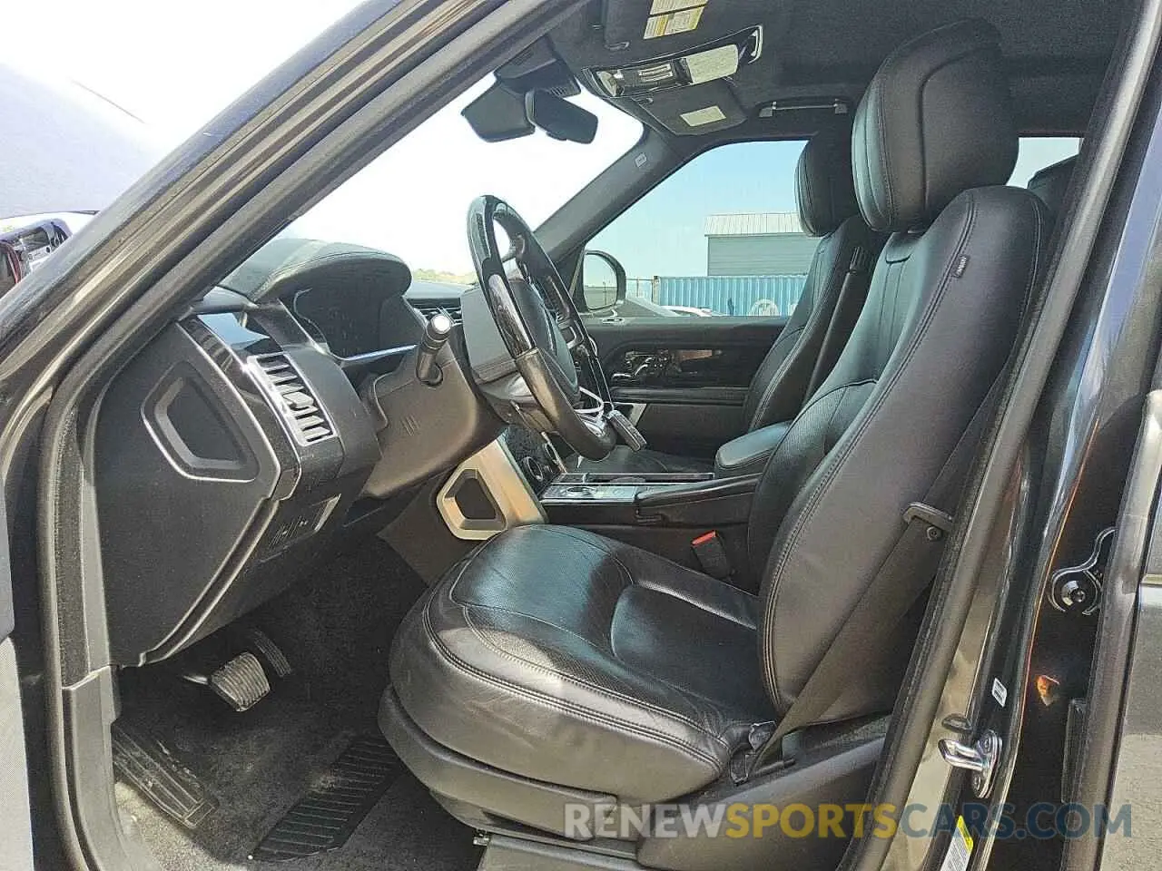 7 Photograph of a damaged car SALGS5RE9KA528226 LAND ROVER RANGEROVER 2019