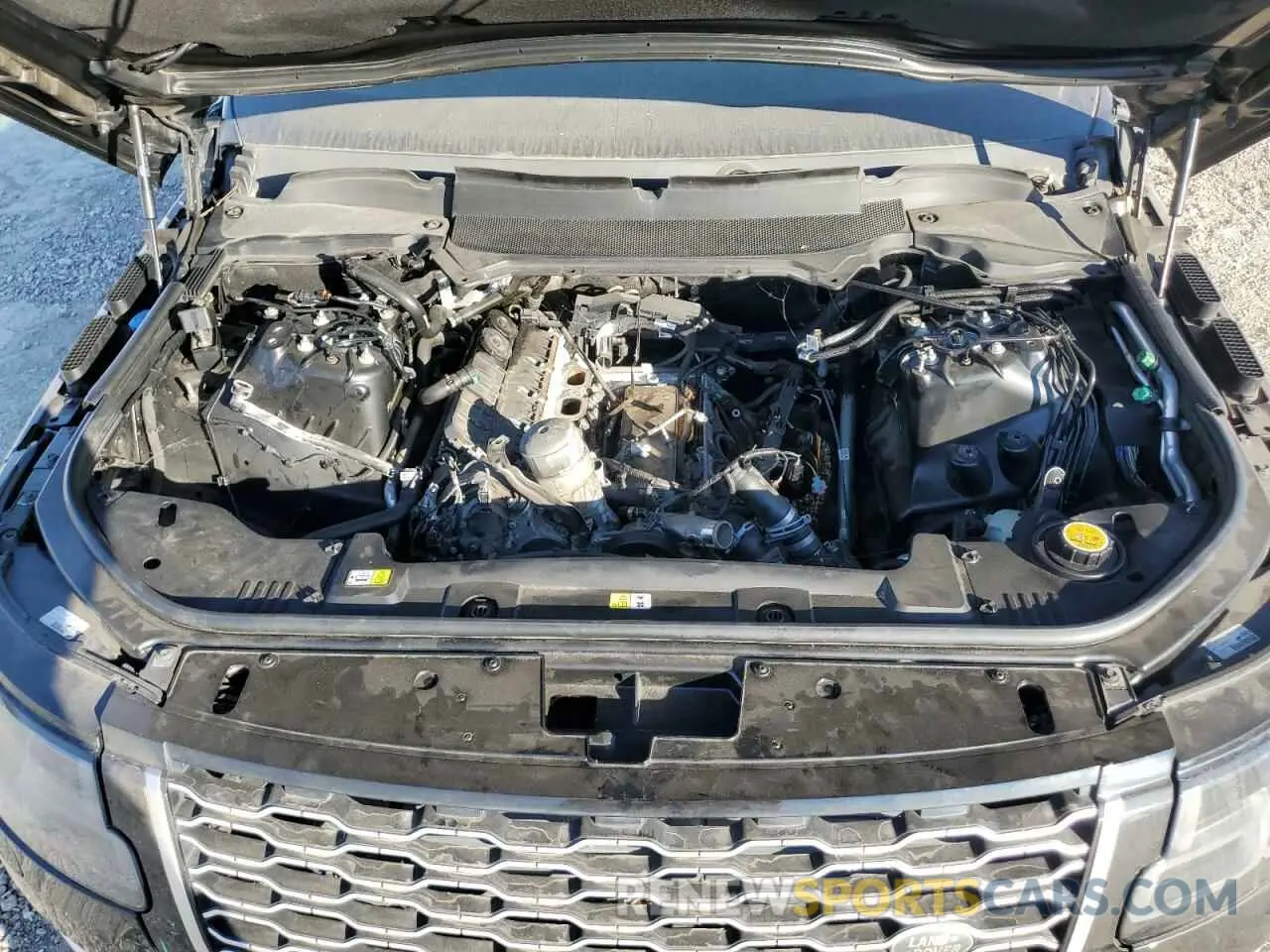 11 Photograph of a damaged car SALGV2RE6KA531736 LAND ROVER RANGEROVER 2019