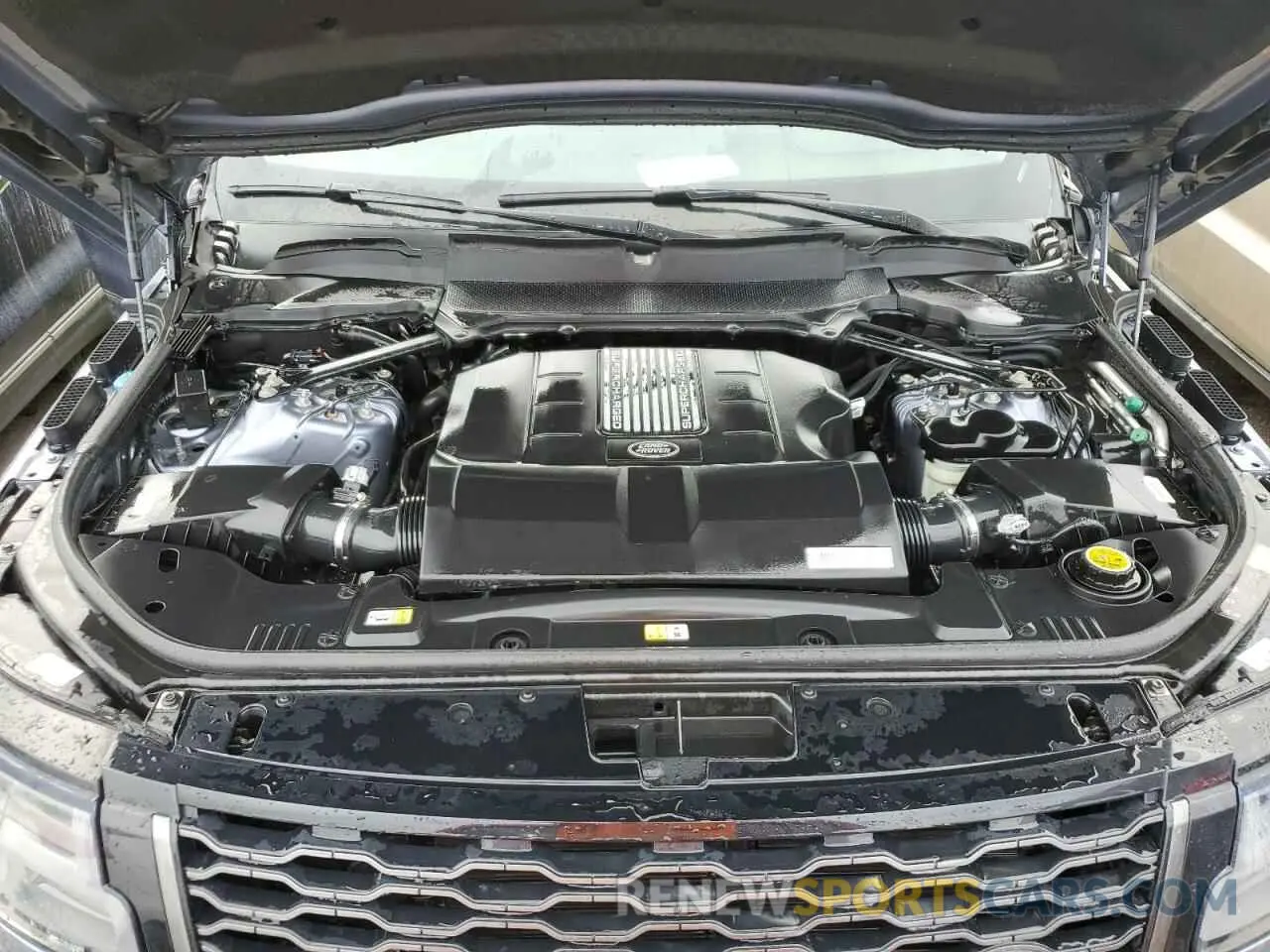 12 Photograph of a damaged car SALGV5RE0KA517395 LAND ROVER RANGEROVER 2019