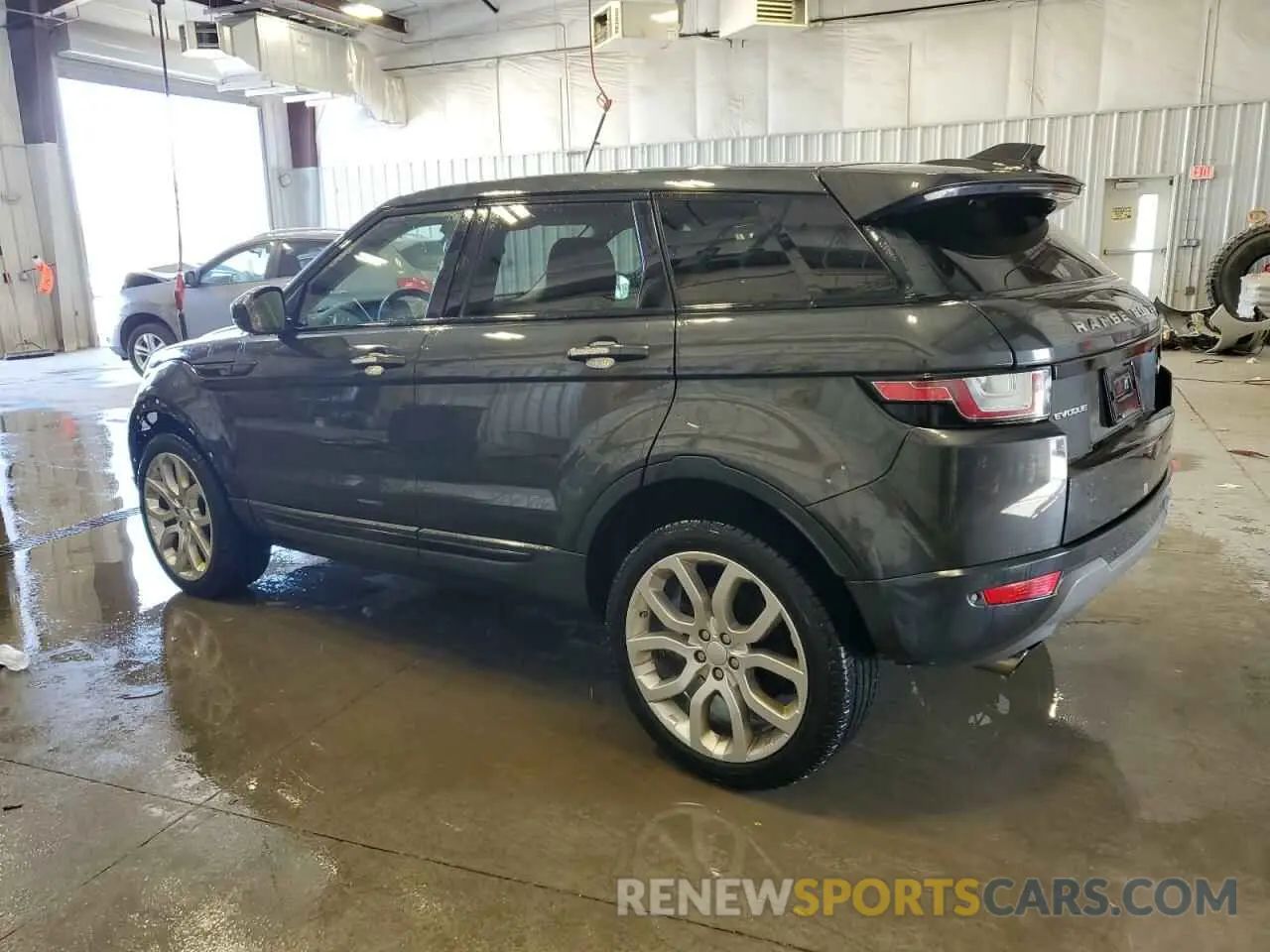 2 Photograph of a damaged car SALVP2RX3KH346859 LAND ROVER RANGEROVER 2019