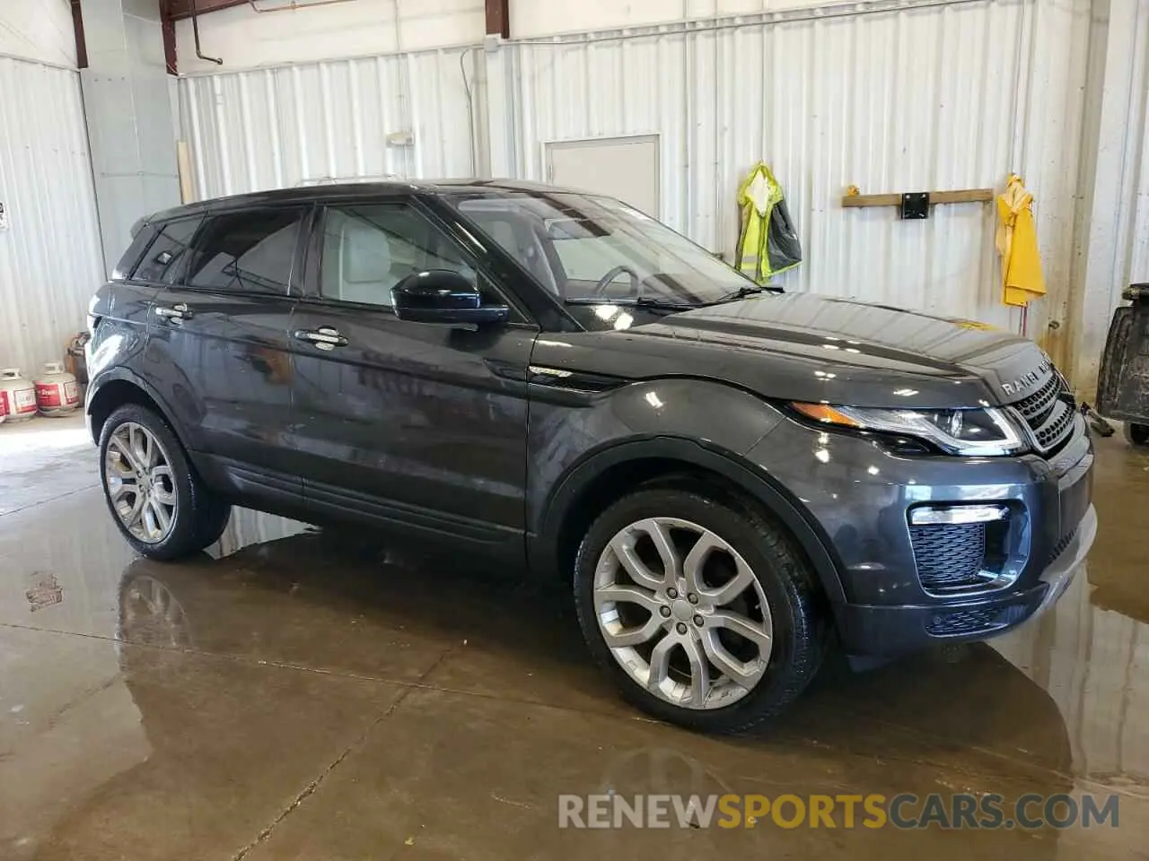 4 Photograph of a damaged car SALVP2RX3KH346859 LAND ROVER RANGEROVER 2019