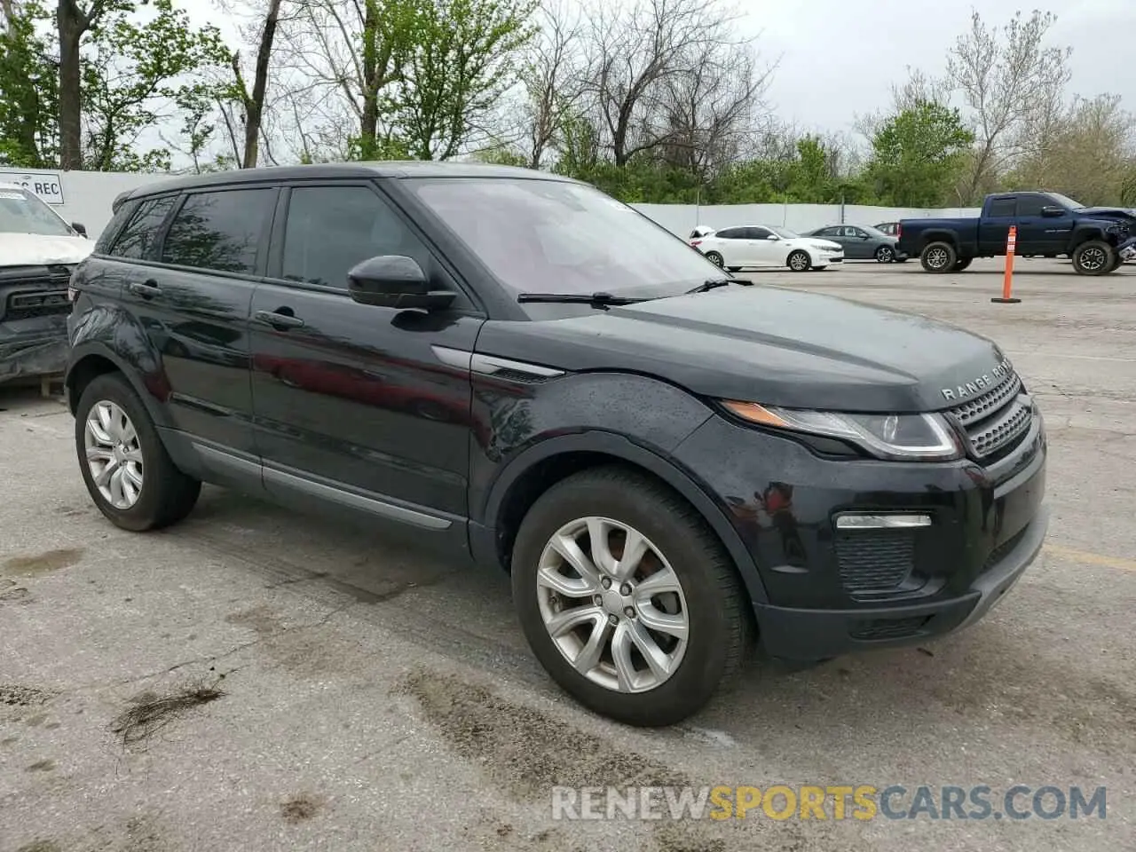 4 Photograph of a damaged car SALVP2RX8KH348722 LAND ROVER RANGEROVER 2019