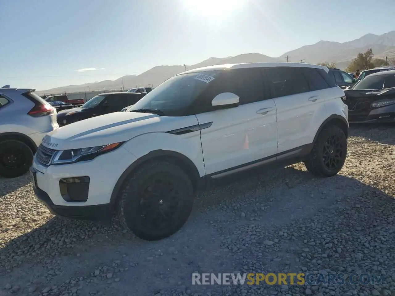 1 Фотография поврежденного автомобиля SALVP2RXXKH349189 LAND ROVER RANGEROVER 2019