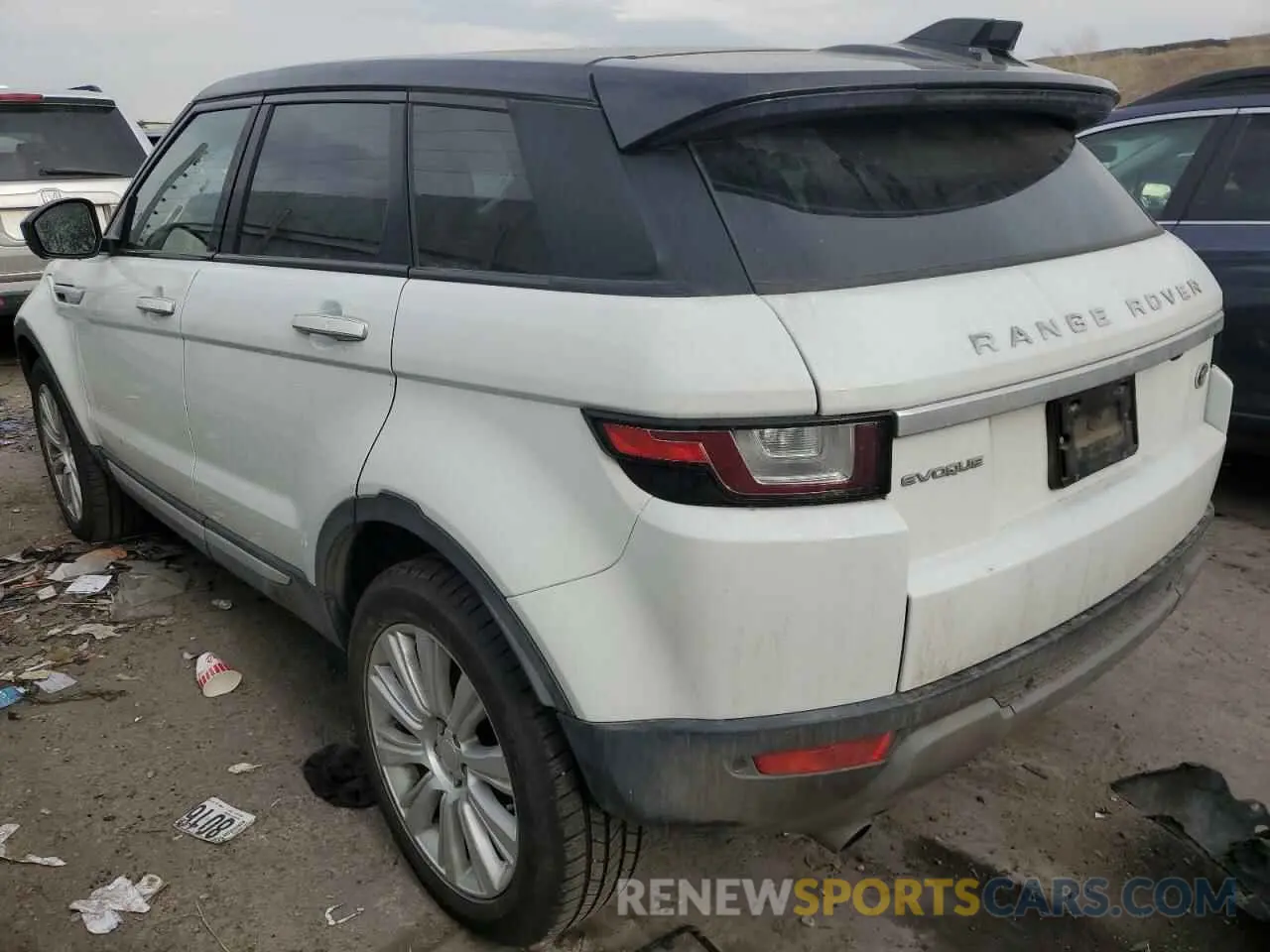 2 Фотография поврежденного автомобиля SALVR2RX1KH331741 LAND ROVER RANGEROVER 2019