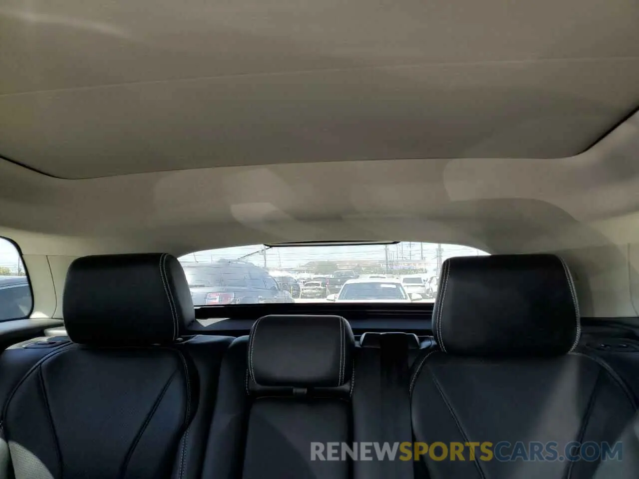 10 Photograph of a damaged car SALVR2RX1KH338057 LAND ROVER RANGEROVER 2019